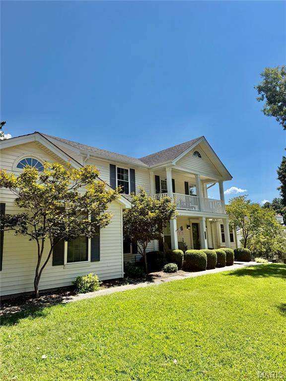 1842 Shadywood CT, Chesterfield, MO 63017