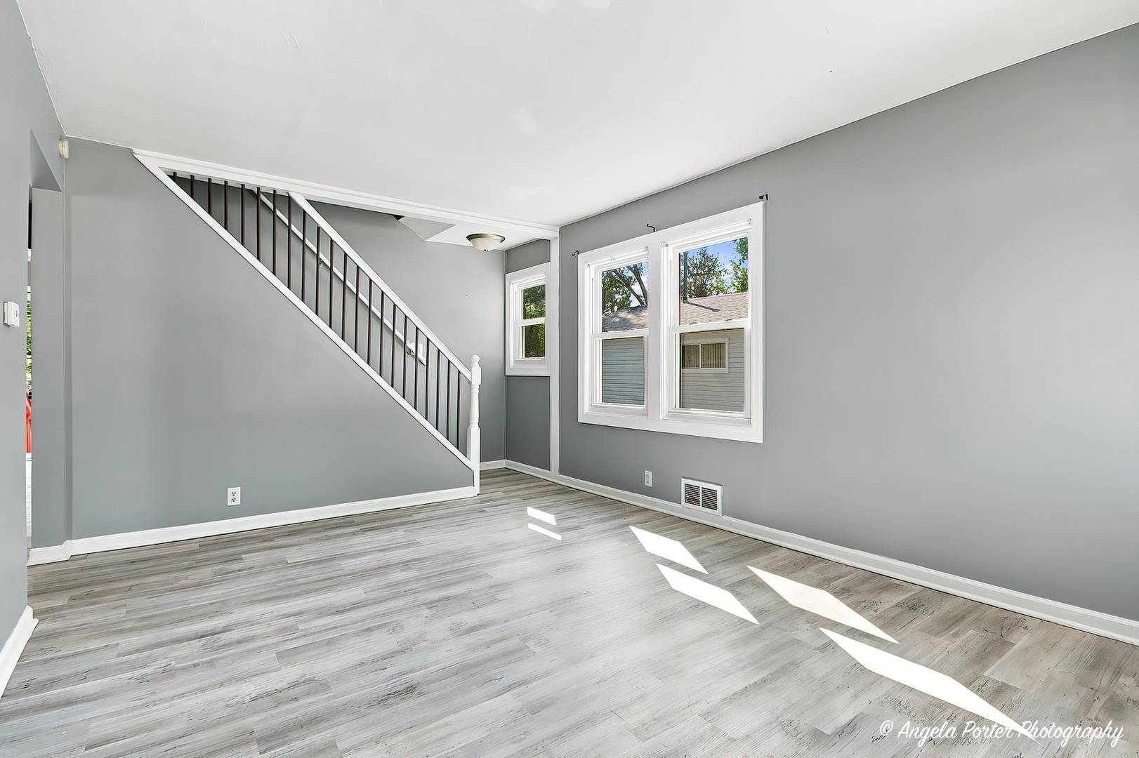 1621 ROUND LAKE DR, Round Lake Beach, IL 60073