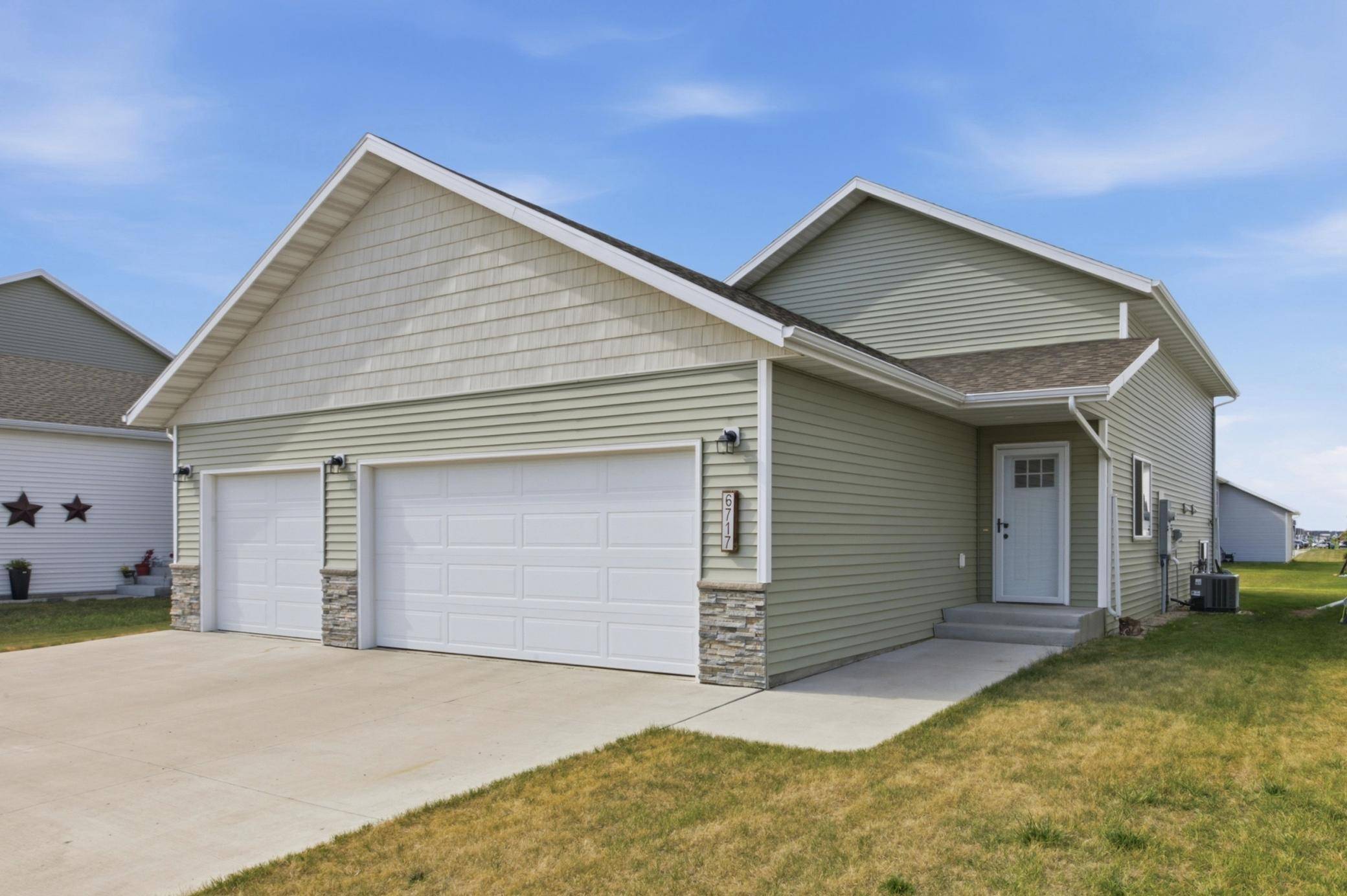 6717 71st AVE S, Horace, ND 58047