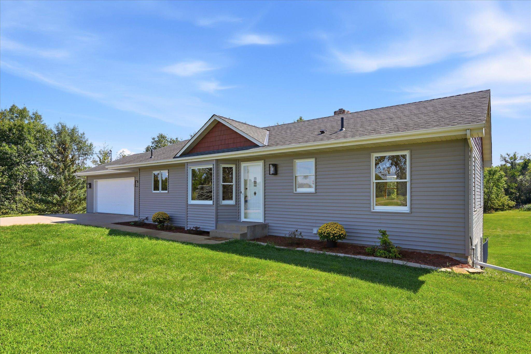 22367 Norris Lake RD, Nowthen, MN 55303