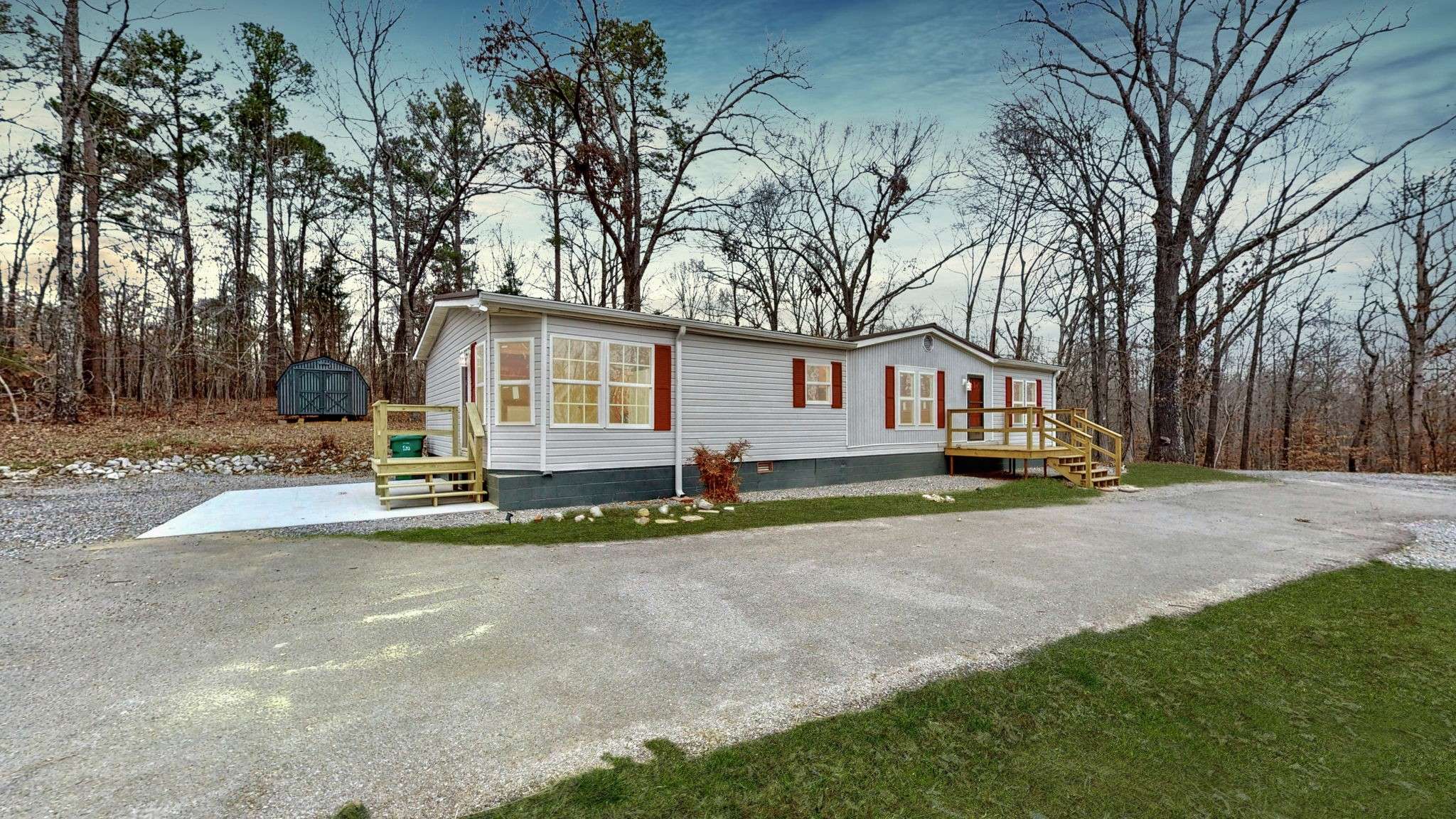 4998 Olive Creek Rd, Benton, KY 42025