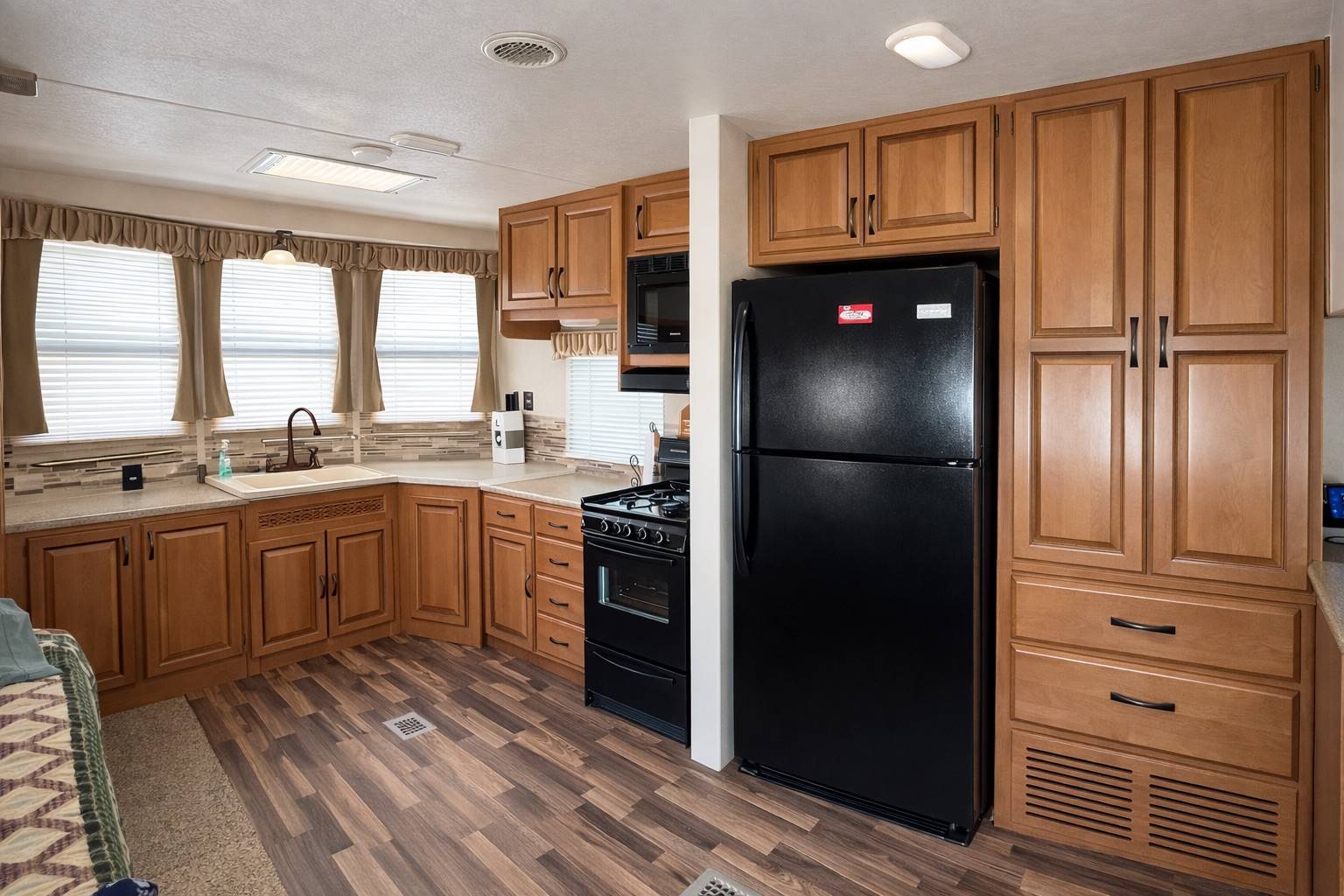 4231 Beal Rd, Benton, KY 42025
