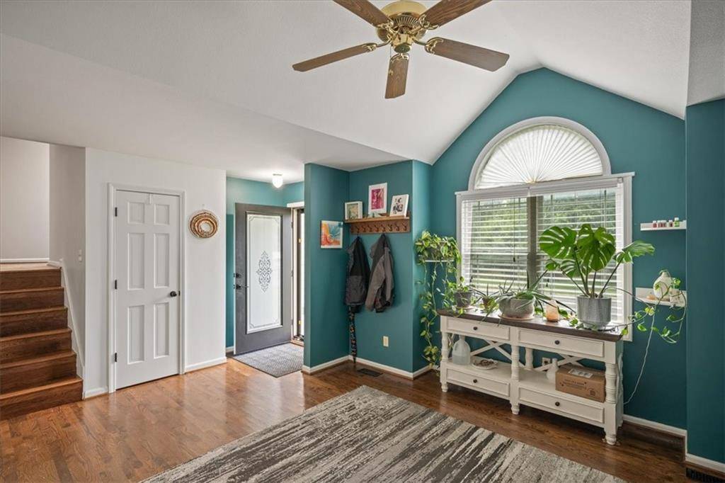 1104 Regency DR, Kearney, MO 64060