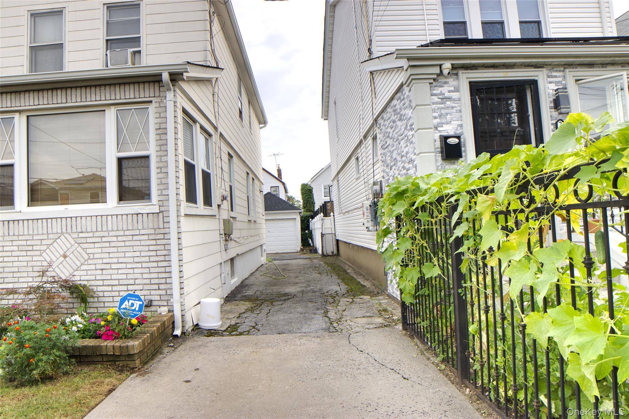 221-30 103rd AVE, Queens Village, NY 11429