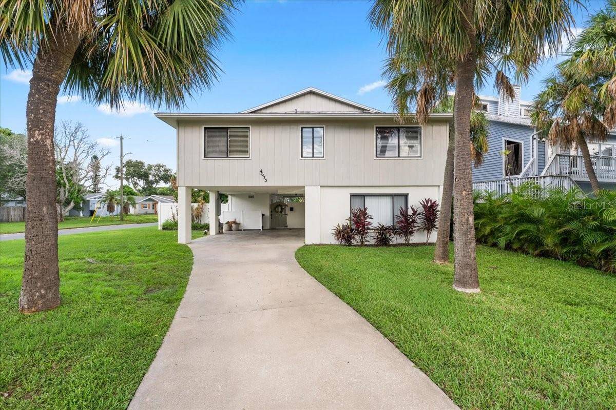 4675 CHANCELLOR CIR NE, St Petersburg, FL 33703