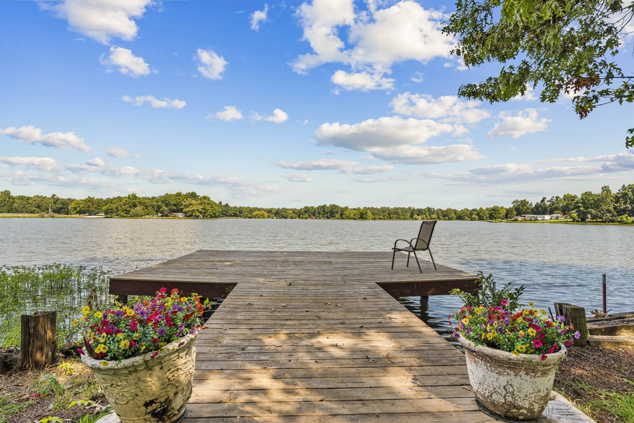 86 Lakeshore Dr, Beechgrove, TN 37018