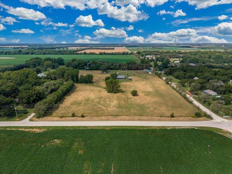 1183 E 120th, Belle Plaine, KS 67013