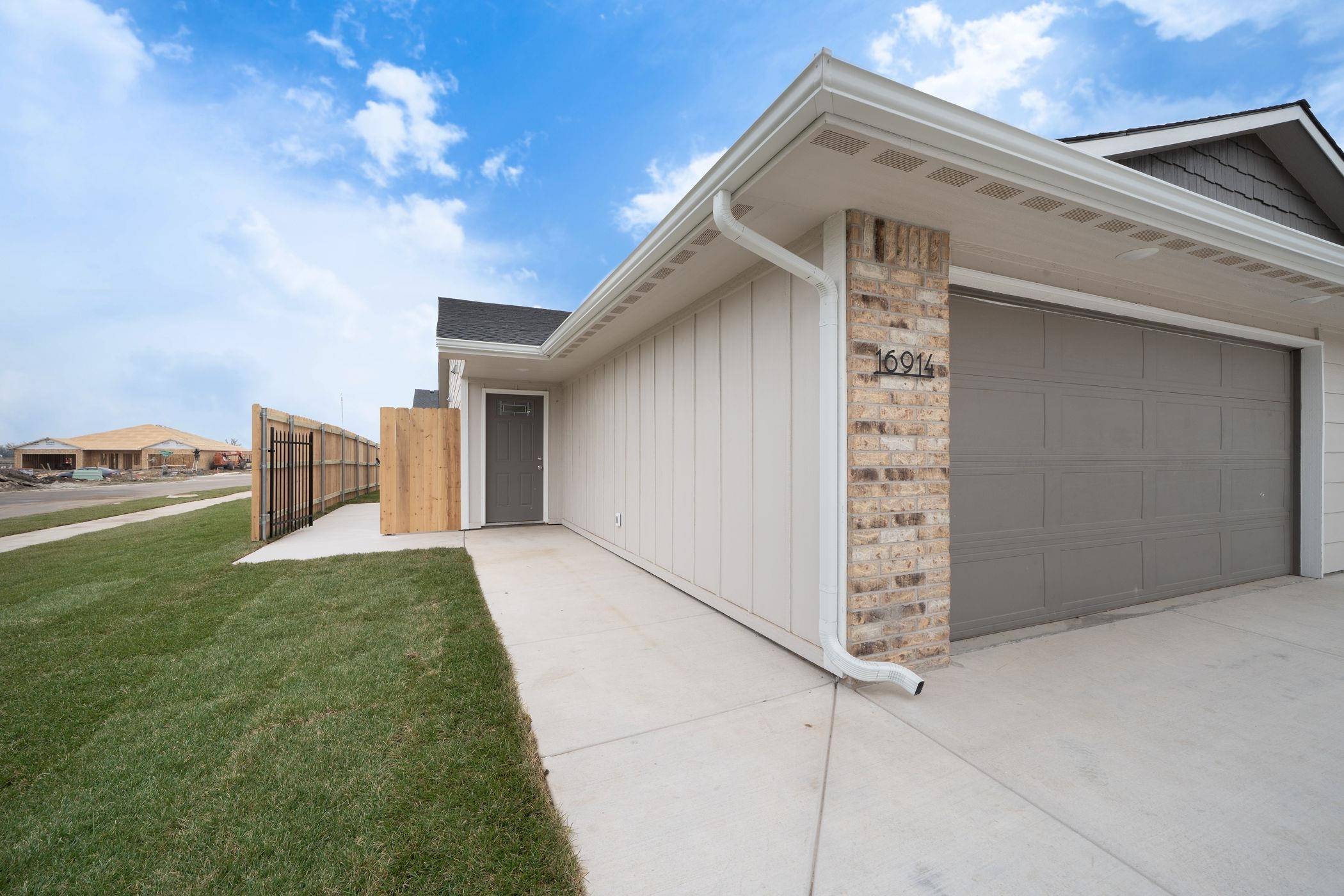16814 W Lawson, Wichita, KS 67052
