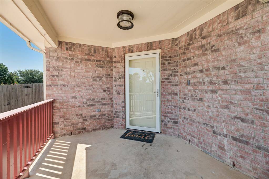 7266 Wild Wing Drive, Fort Worth, TX 76120