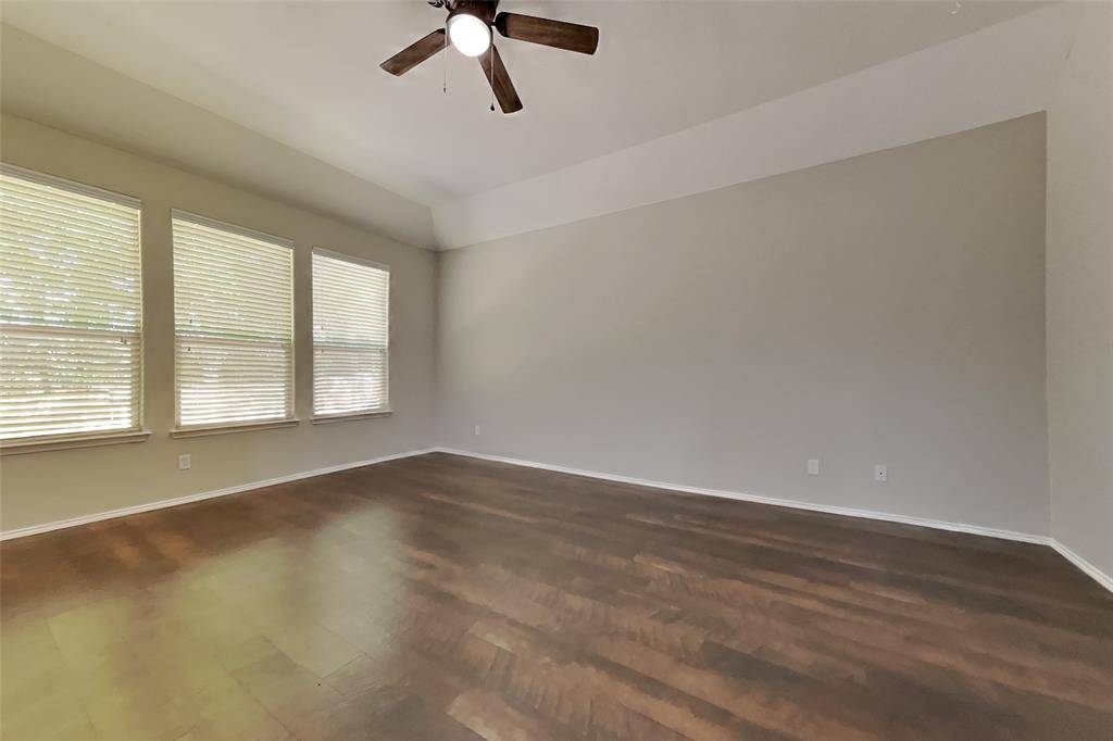 1121 Hidden Lake Drive, Burleson, TX 76028