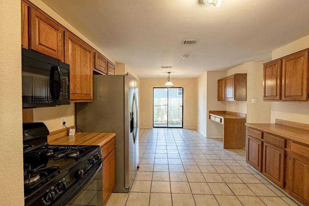 2403 Monarch DR, Austin, TX 78748