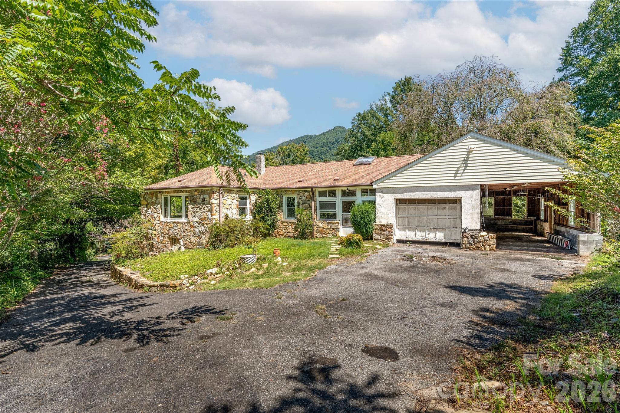 48 & 49 Cedar Mountain RD, Asheville, NC 28803