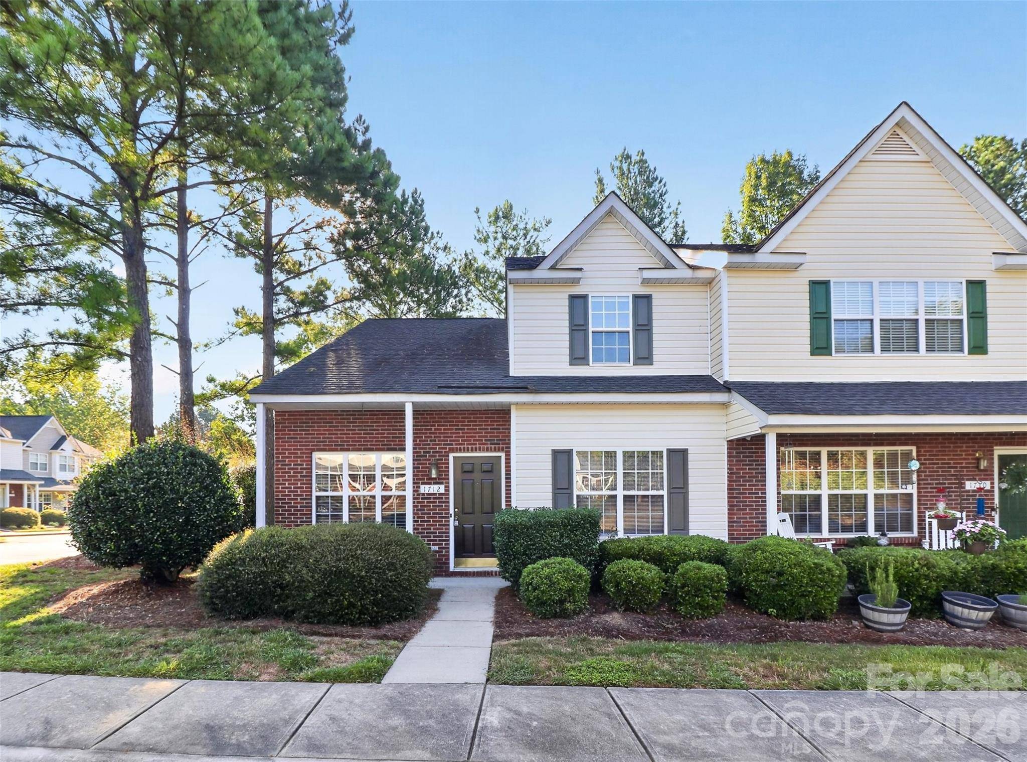 1712 Pergola PL, Charlotte, NC 28213