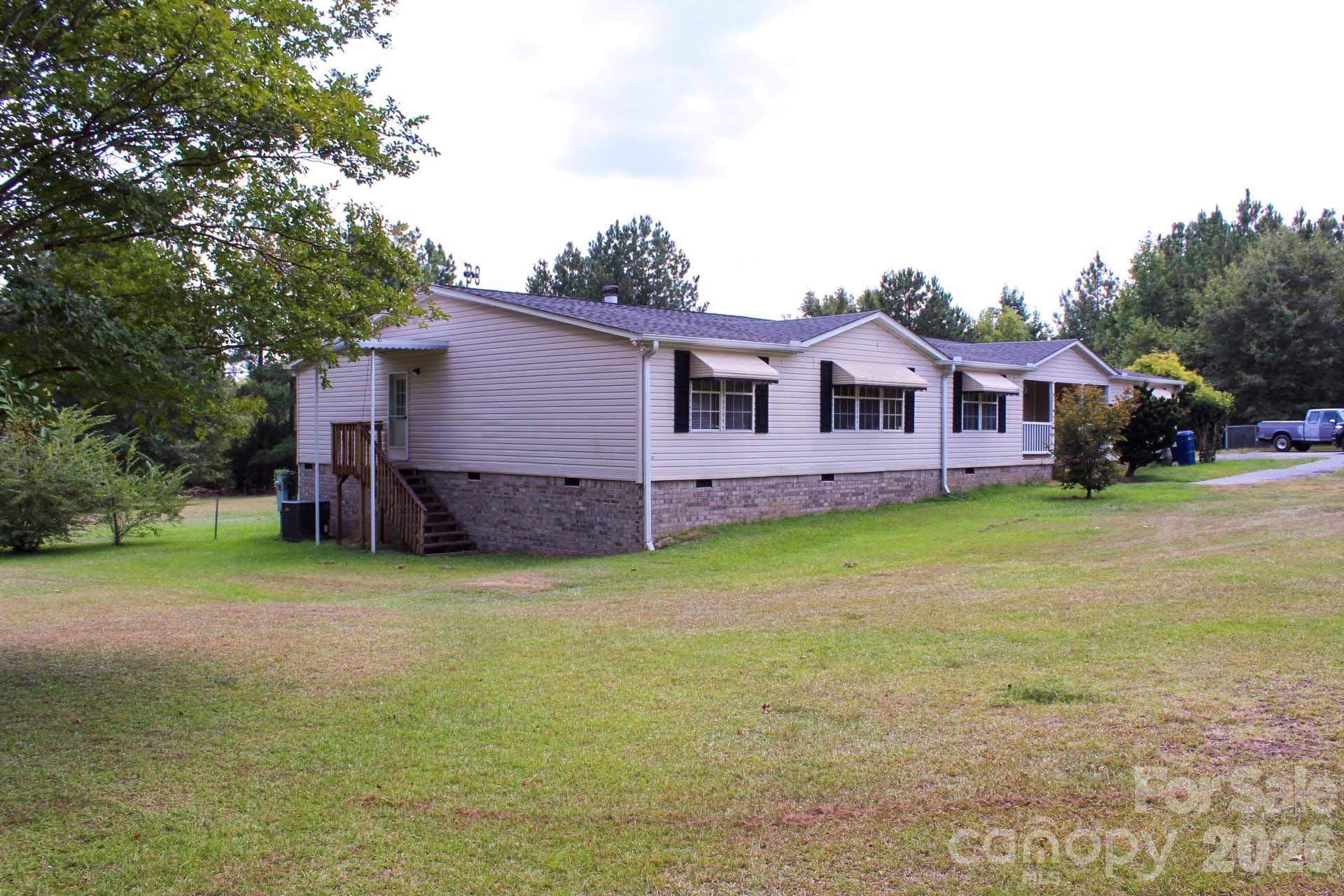 4171 Old Hills Bridge RD, Enoree, SC 29335
