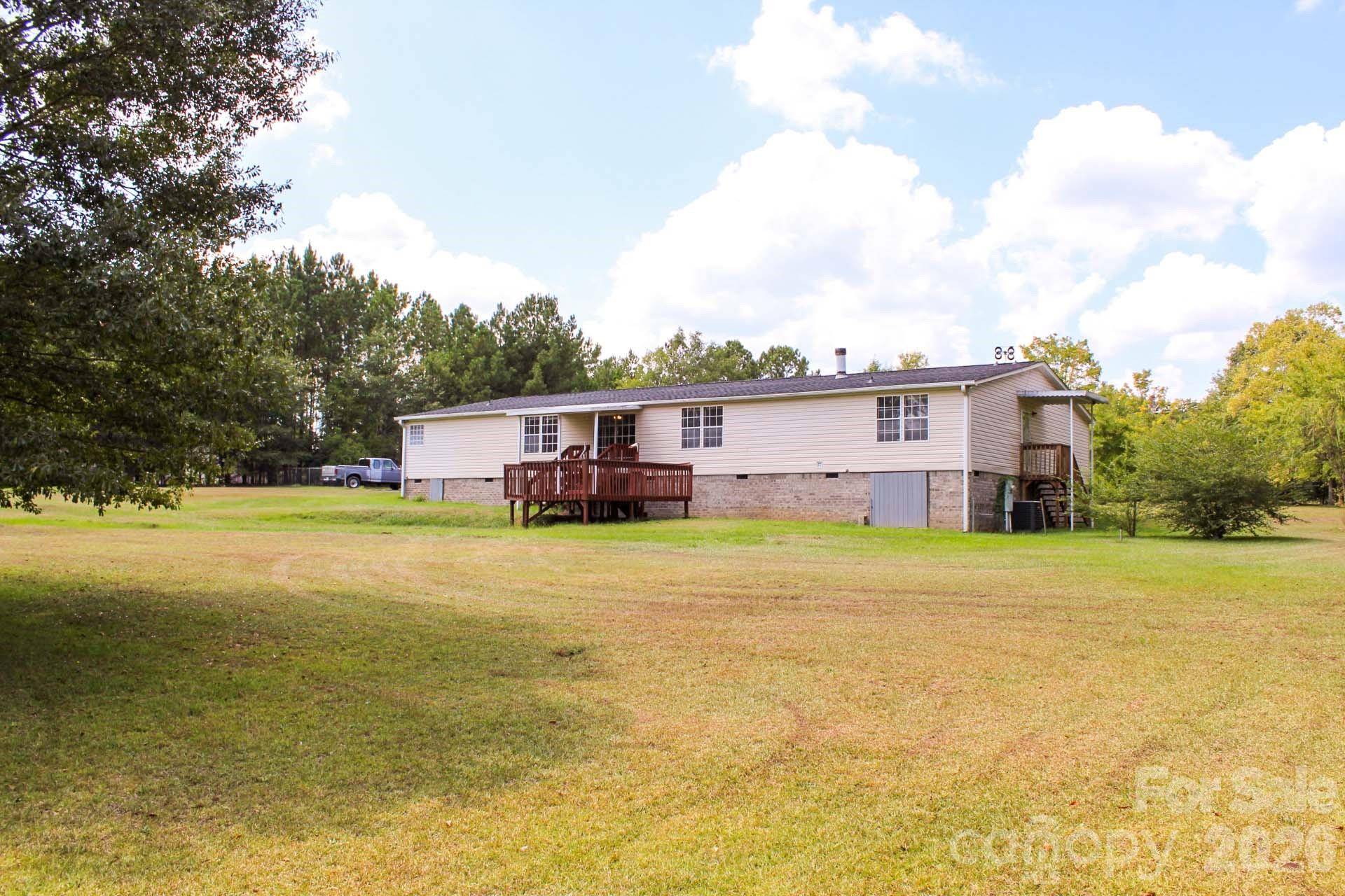 4171 Old Hills Bridge RD, Enoree, SC 29335