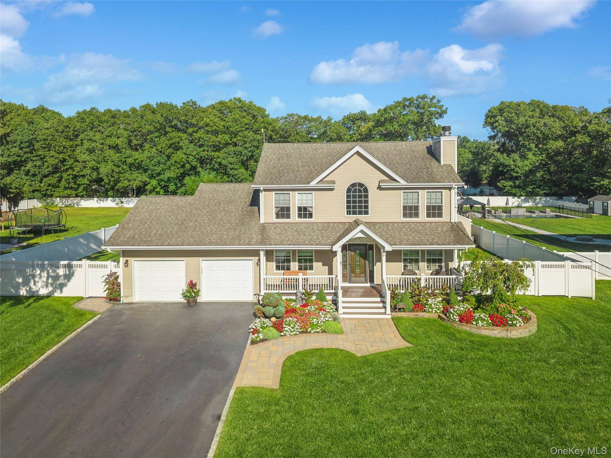 406 Carnation DR, Shirley, NY 11967