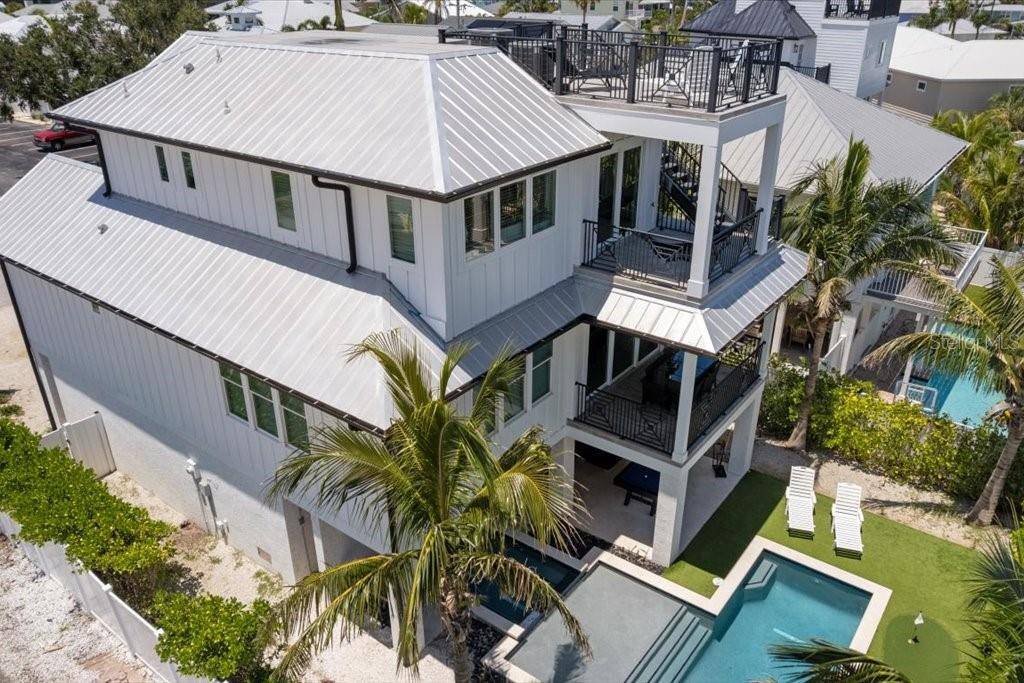 239 S HARBOR DR, Holmes Beach, FL 34217