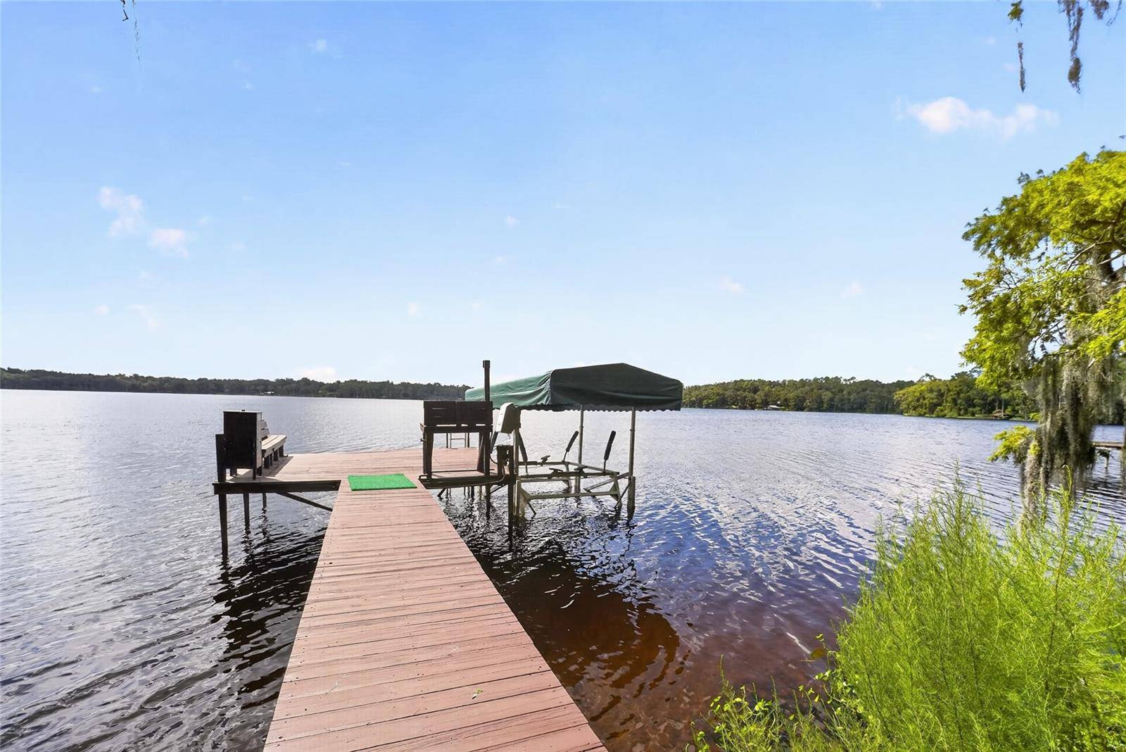 243 HERMAN DR, Hawthorne, FL 32640