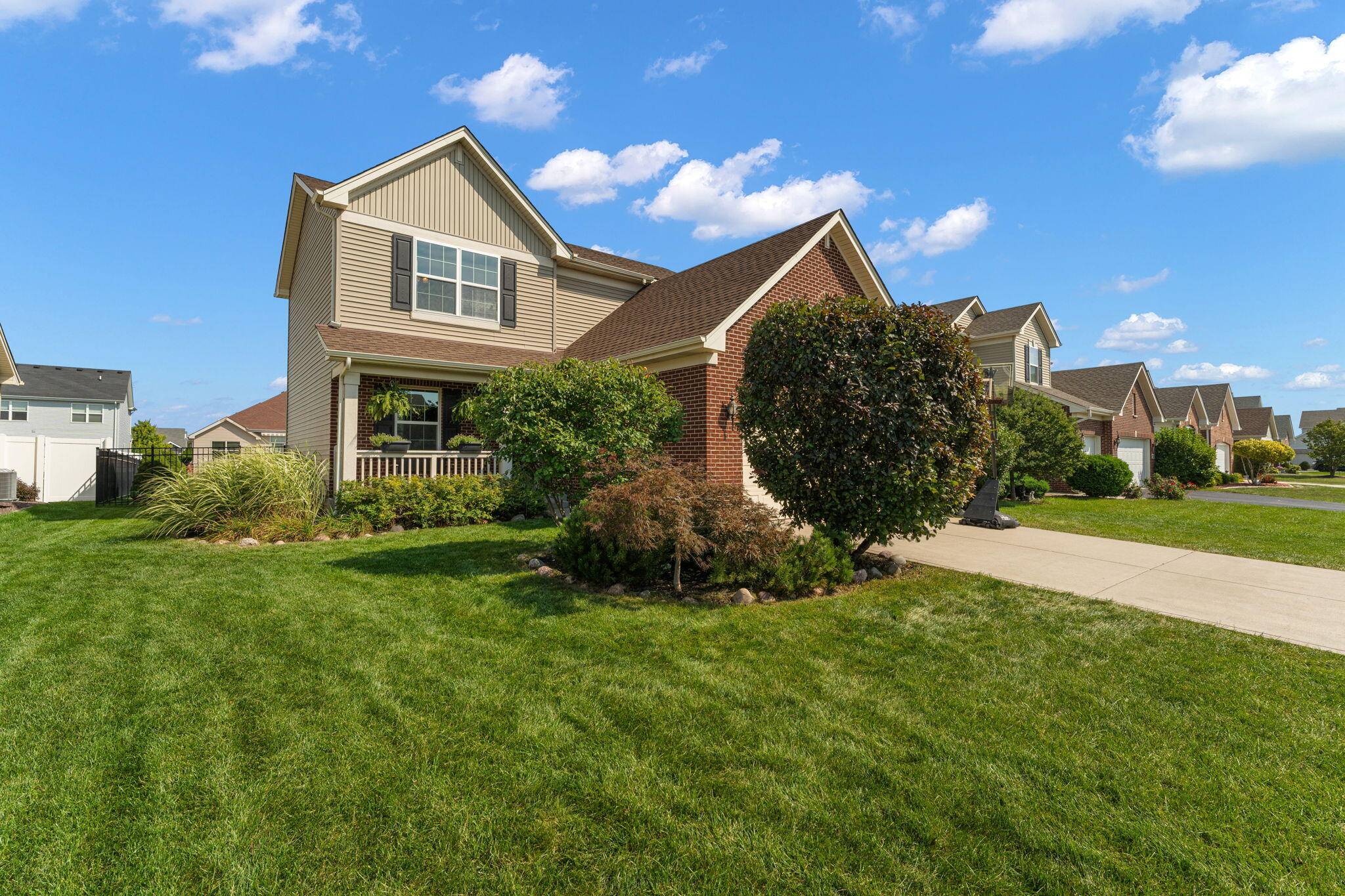 9228 Briar Lane, St. John, IN 46373