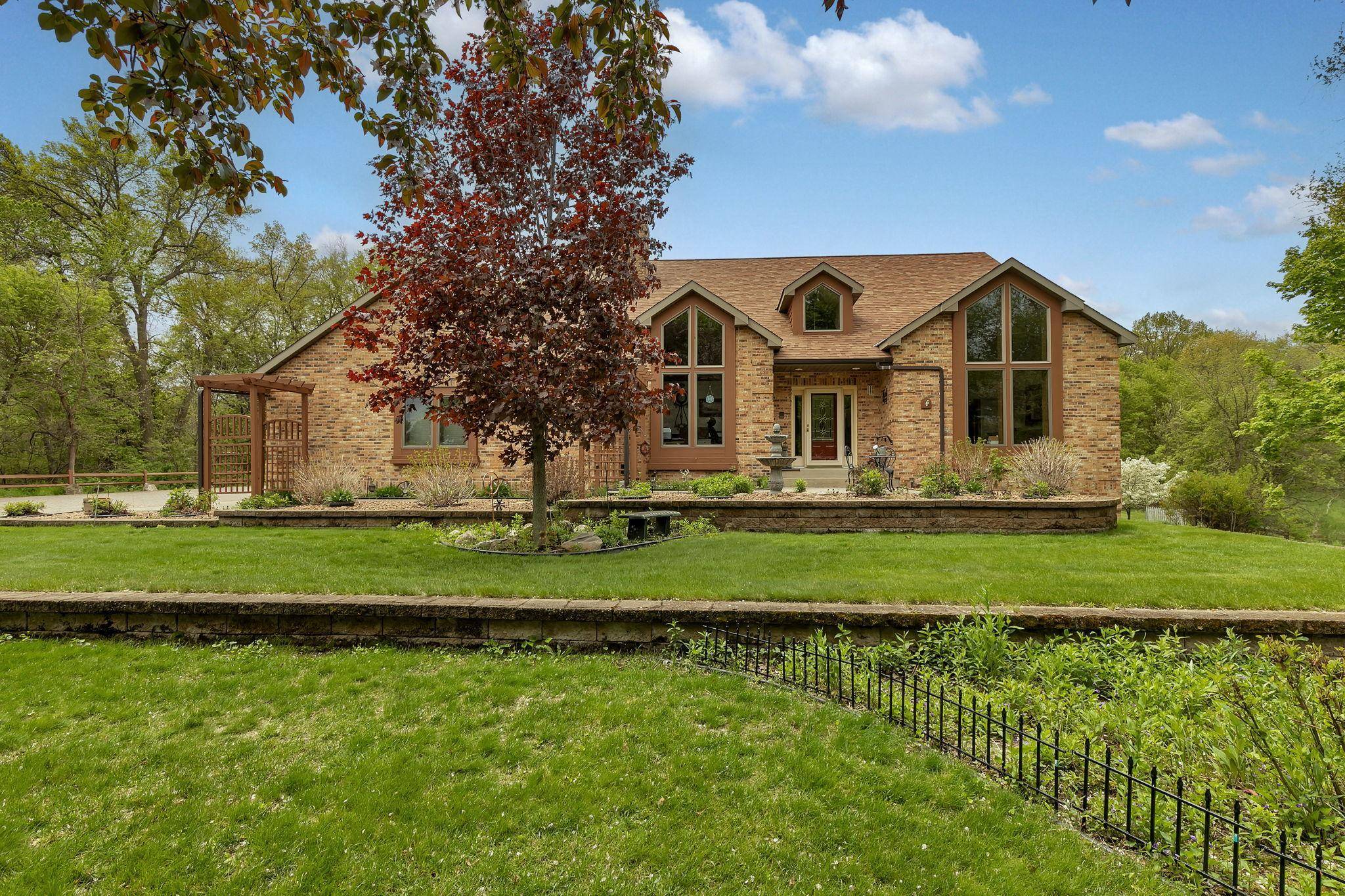 4457 Farmdale CIR, Saint Augusta, MN 56301