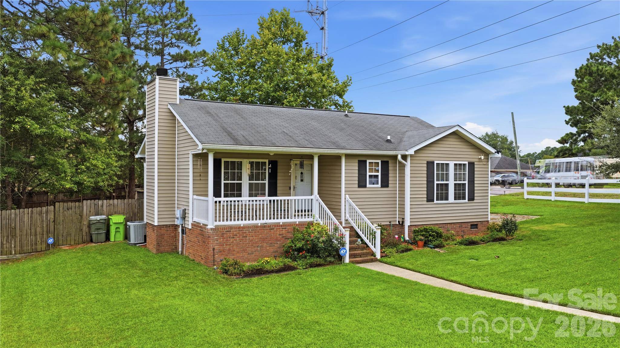 100 N Donar DR, Columbia, SC 29229