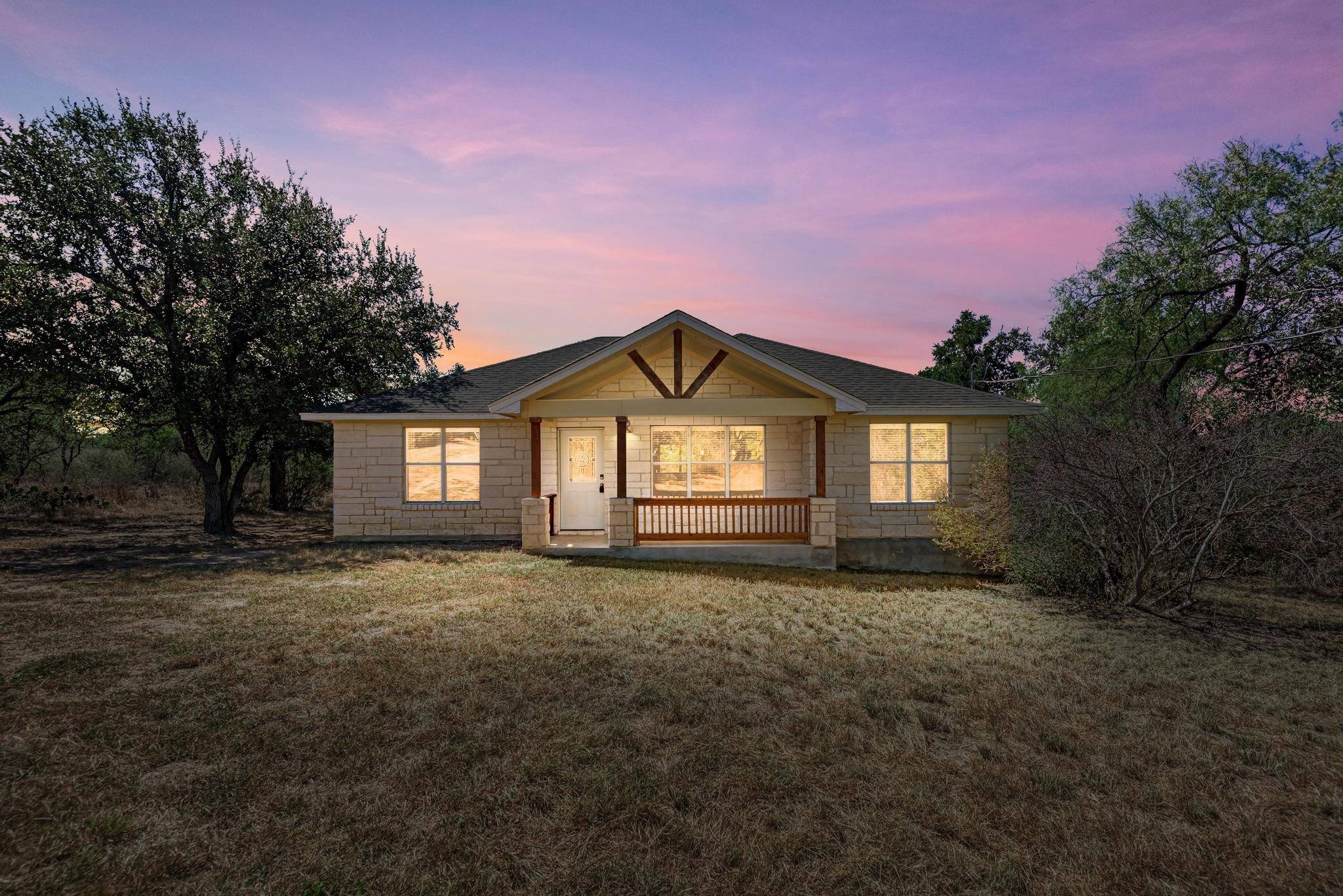 117 North Pass, Kingsland, TX 78639