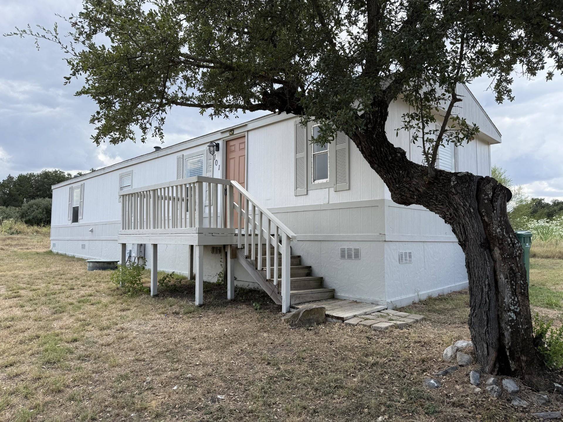 101 41st ST, Horseshoe Bay, TX 78657