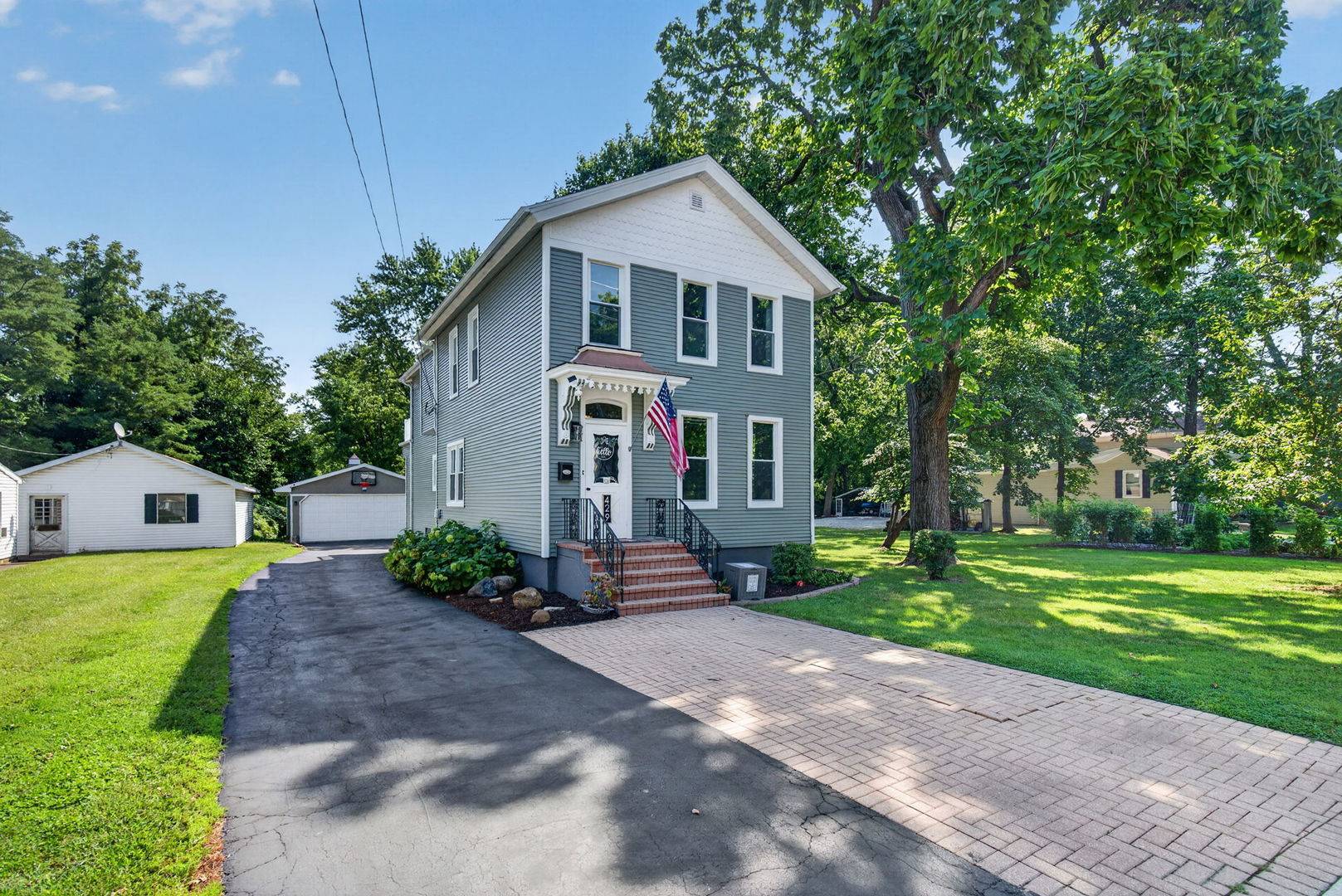 429 West AVE, Morris, IL 60450