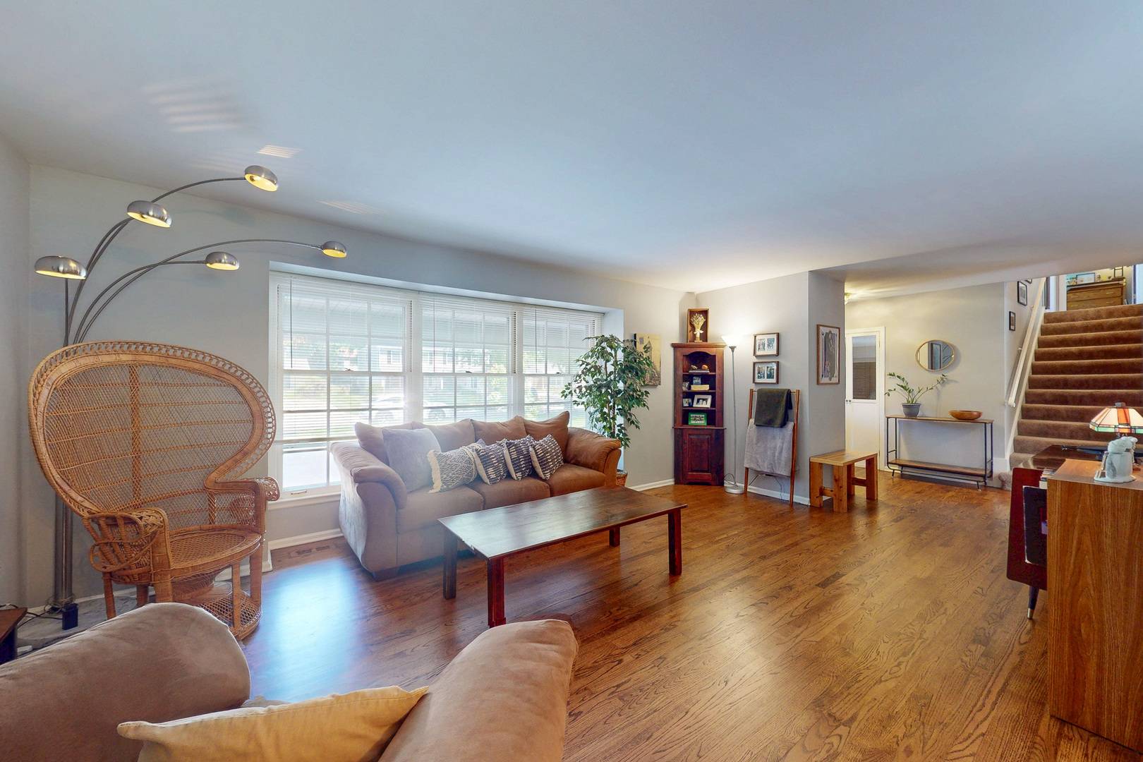 315 E Reseda Pkwy, Palatine, IL 60067