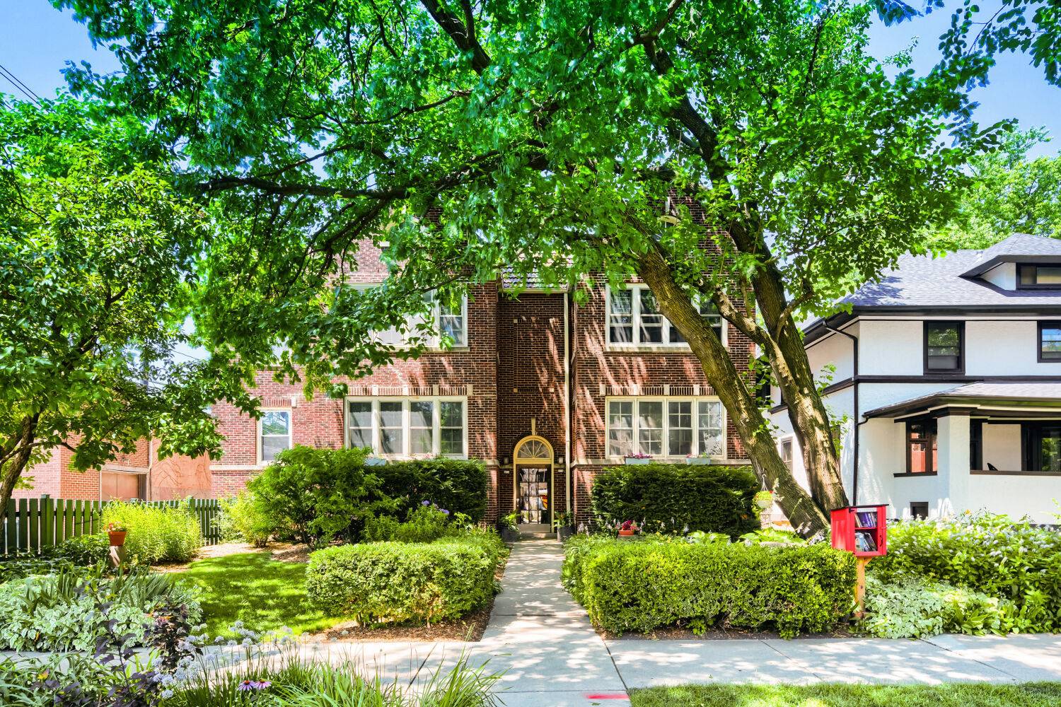 433 S East AVE #2S, Oak Park, IL 60302