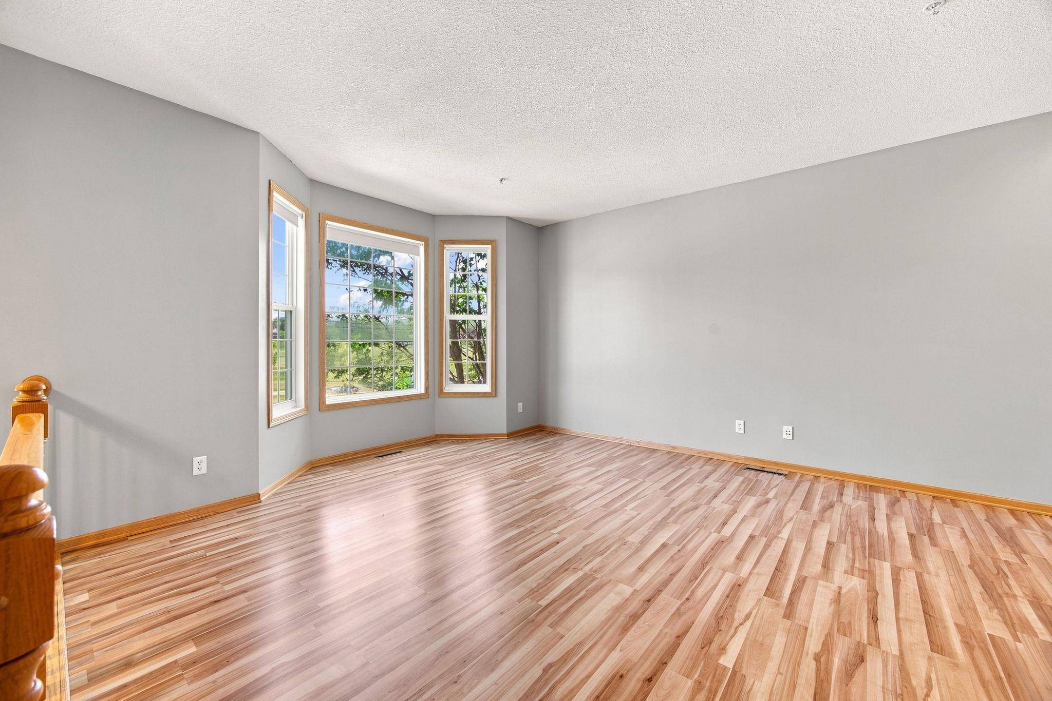 560 Huset Pkwy NE, Columbia Heights, MN 55421
