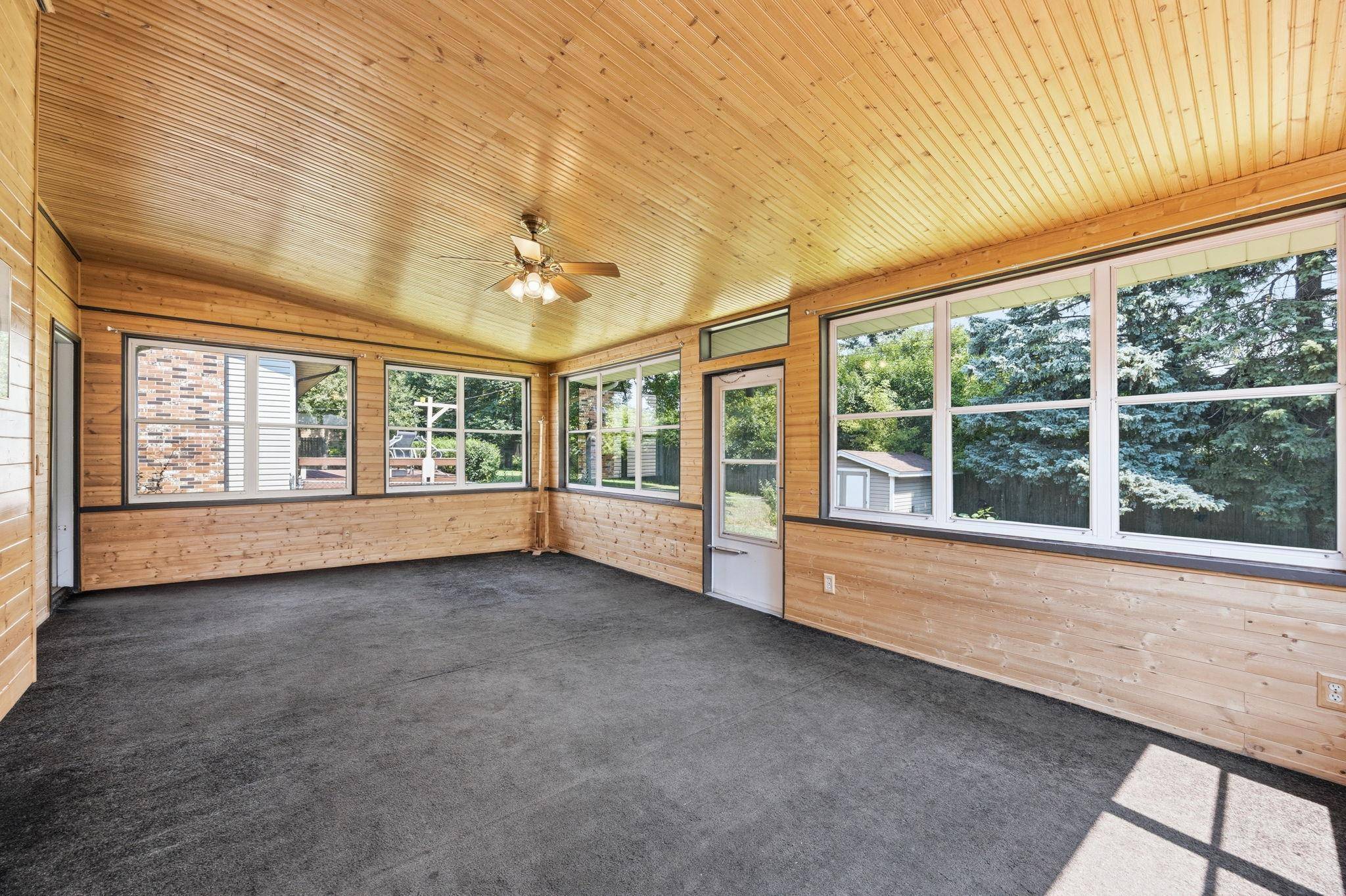 67 13th AVE SW, New Brighton, MN 55112