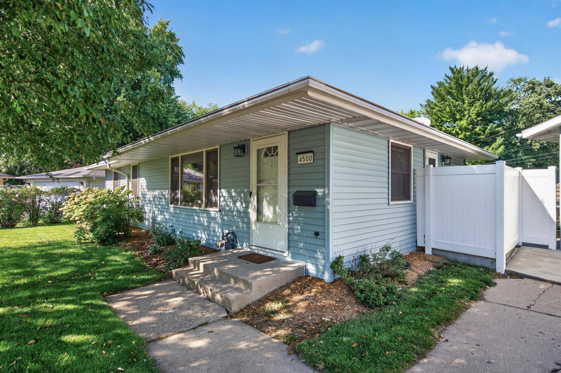 4500 Nord DR, Bloomington, MN 55437