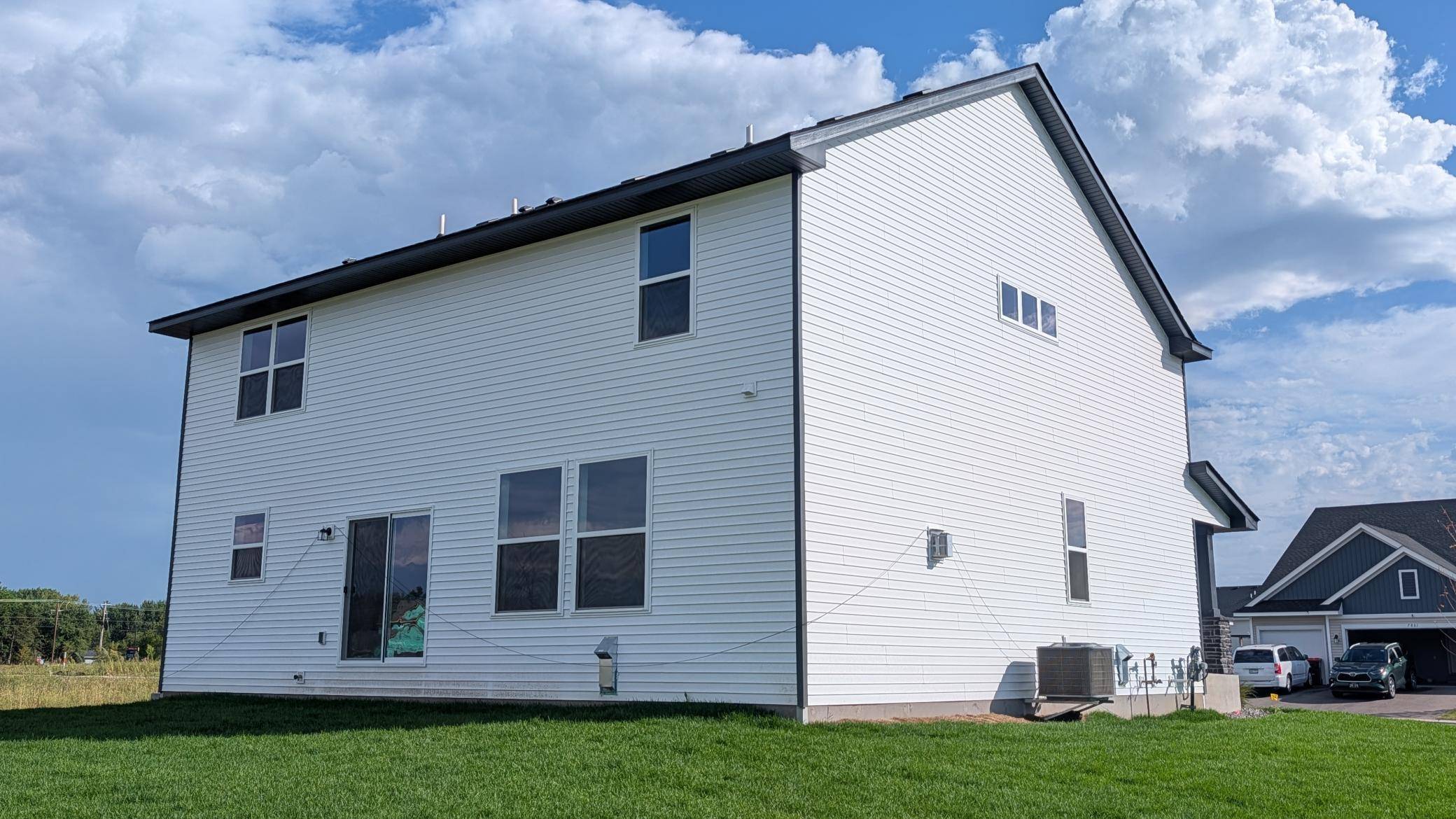 7970 41st ST N, Oakdale, MN 55128