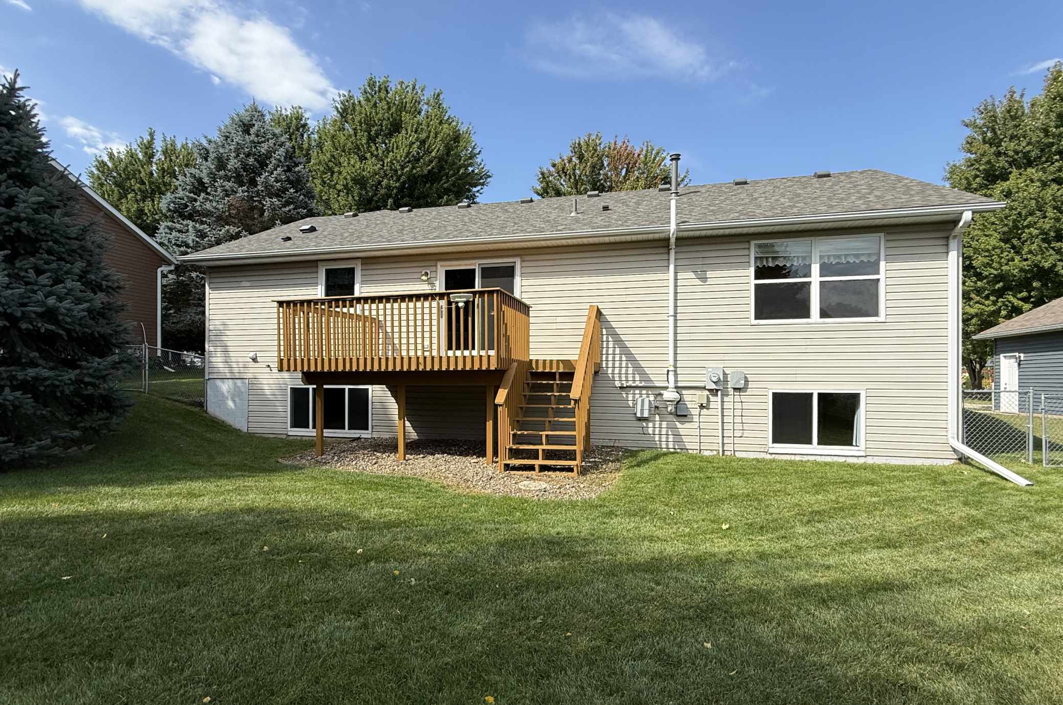 600 13th AVE NW, Kasson, MN 55944