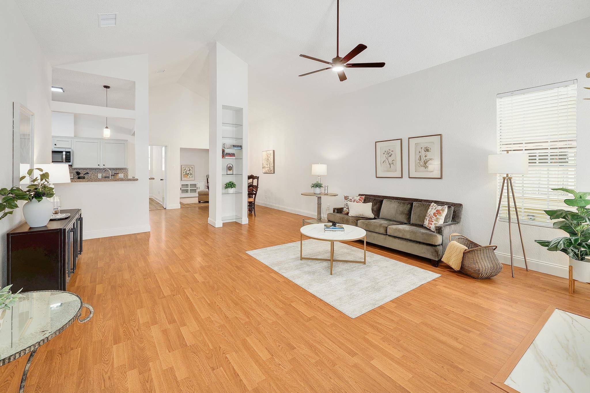 2012 Castle View DR, Austin, TX 78728