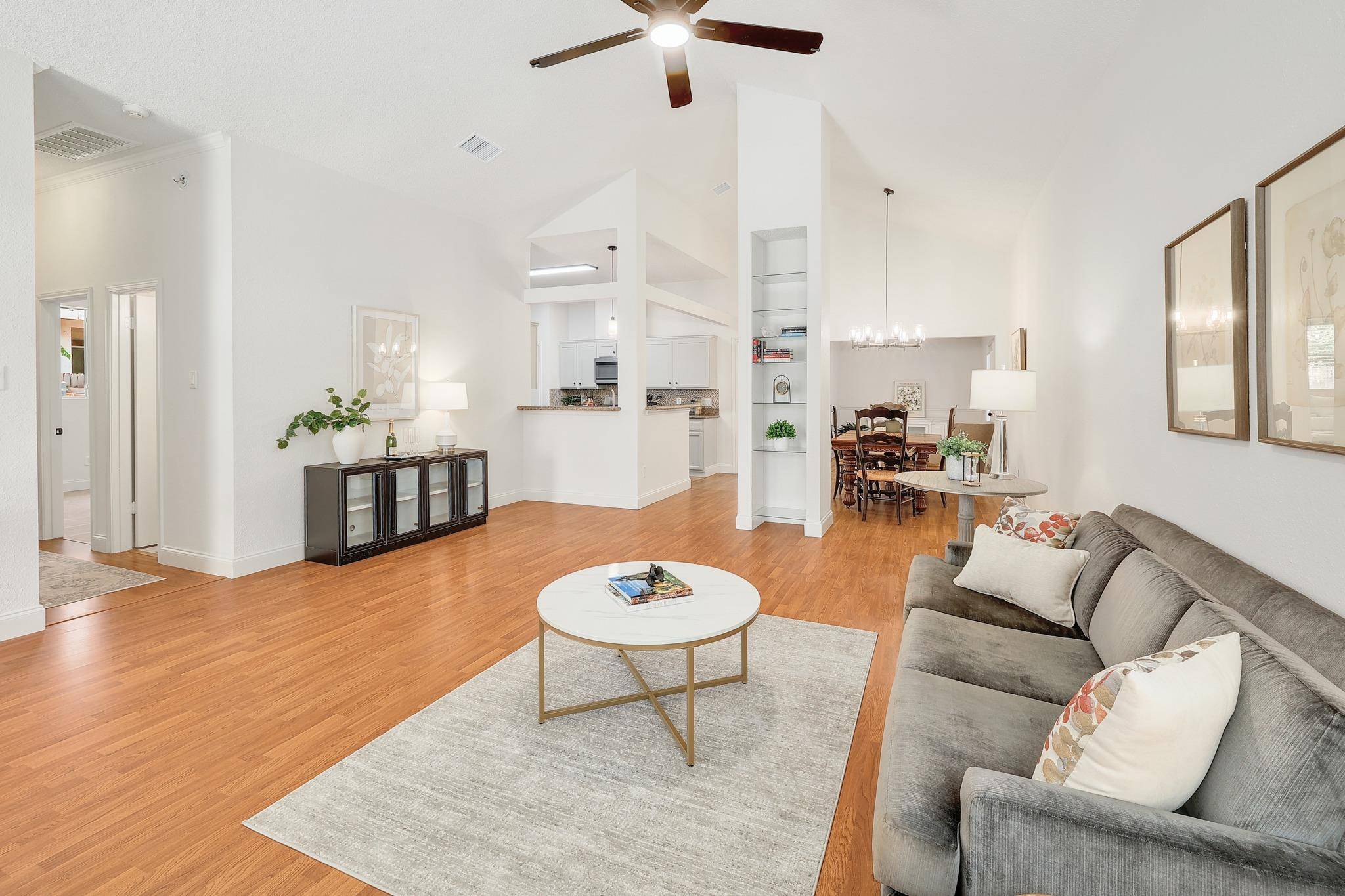 2012 Castle View DR, Austin, TX 78728