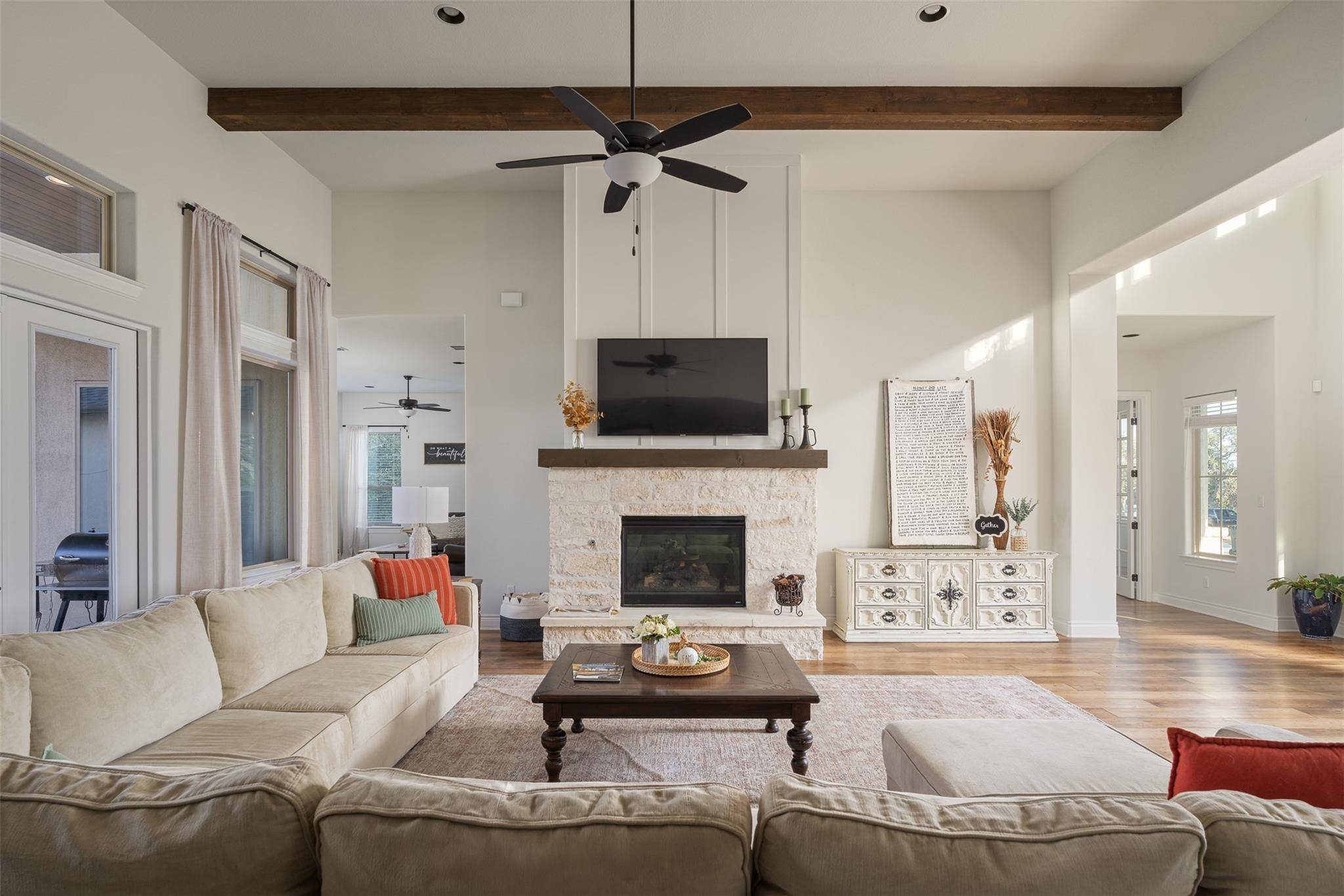 231 Gaucho WAY, Dripping Springs, TX 78620