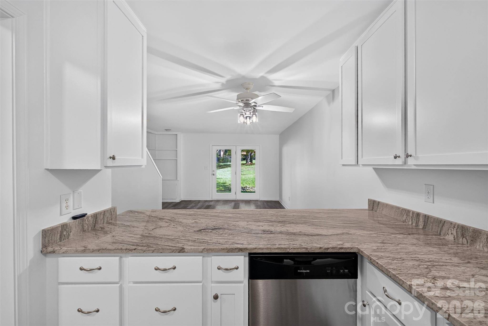 132 Colony DR, Arden, NC 28704