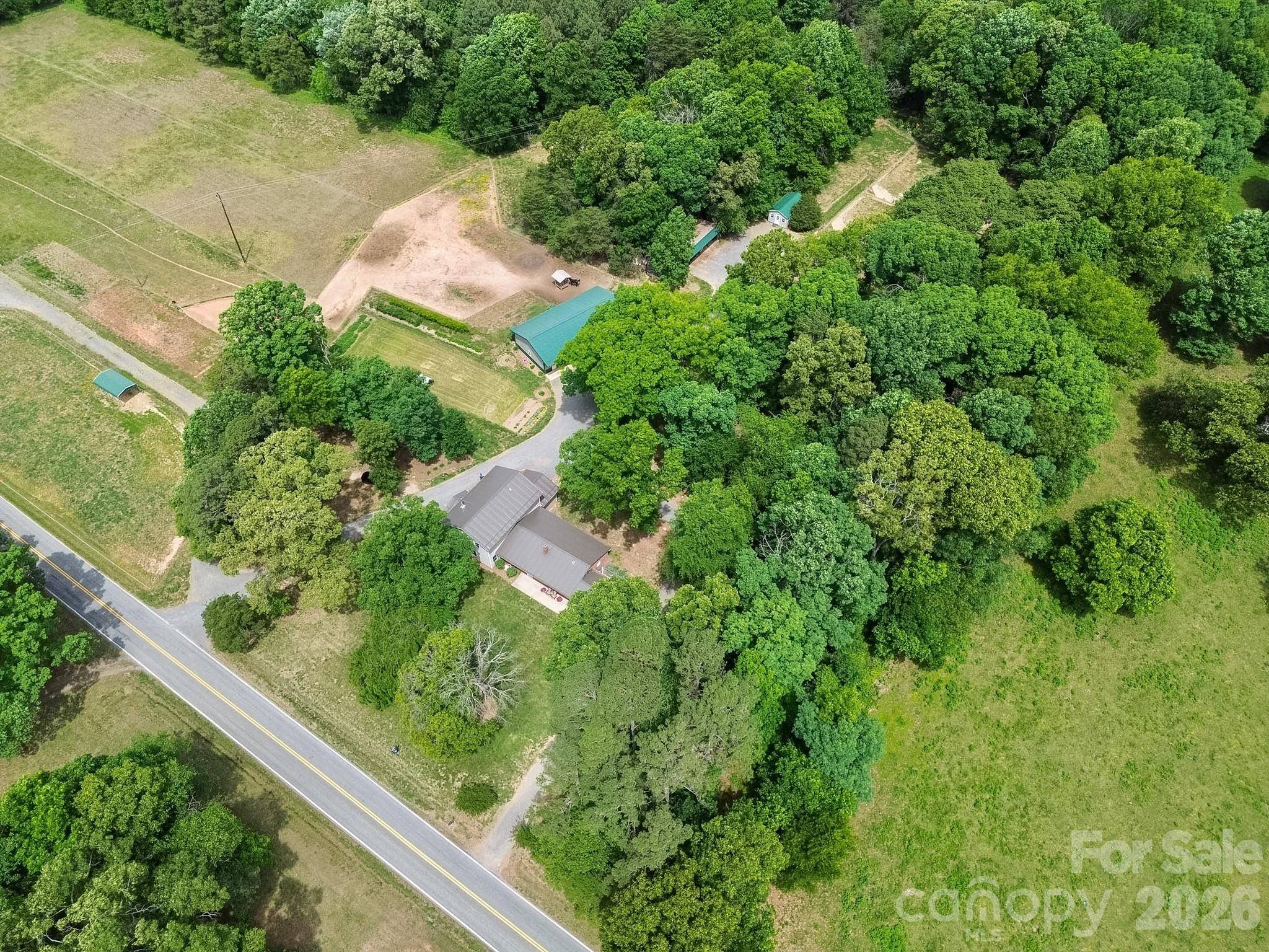 4844 Saint Paul Church RD, Hamptonville, NC 27020