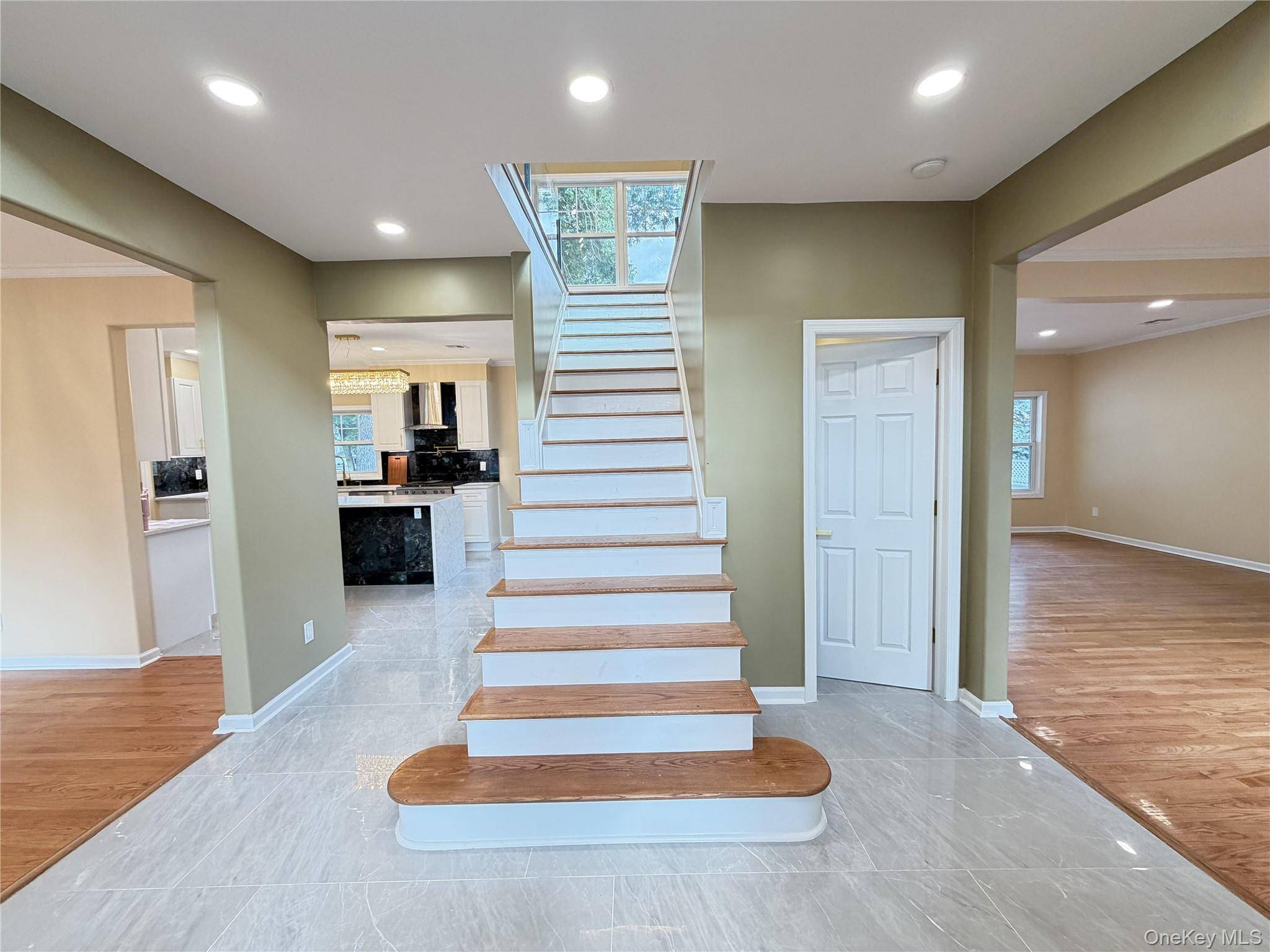 993 Orlando AVE, West Hempstead, NY 11552