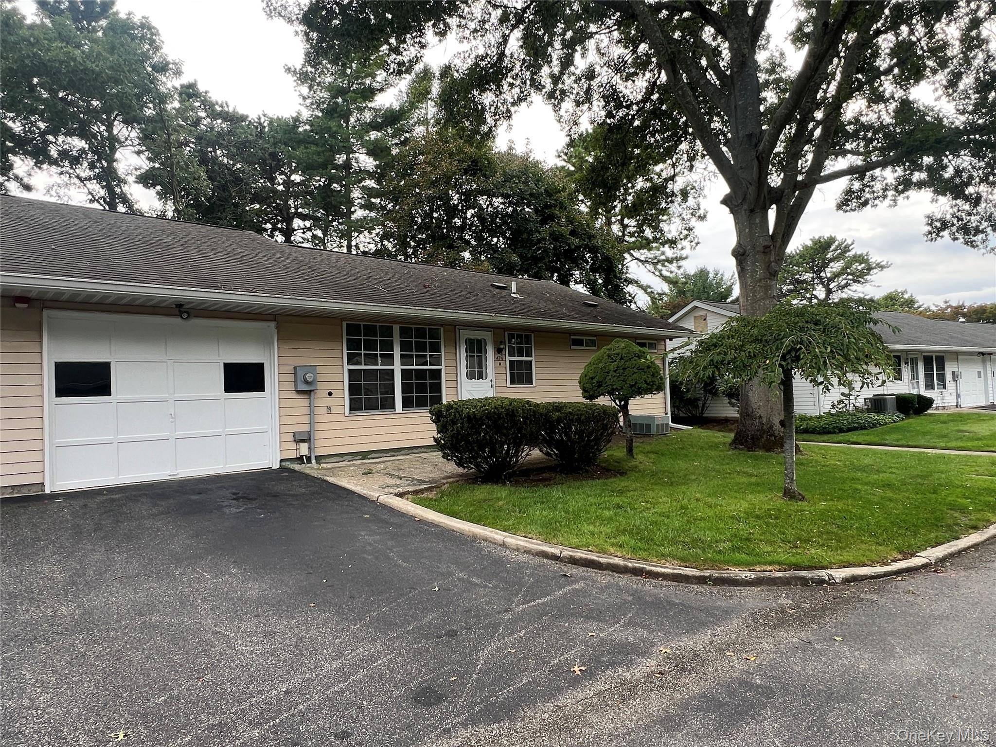 474 Darwen DR #A, Ridge, NY 11961