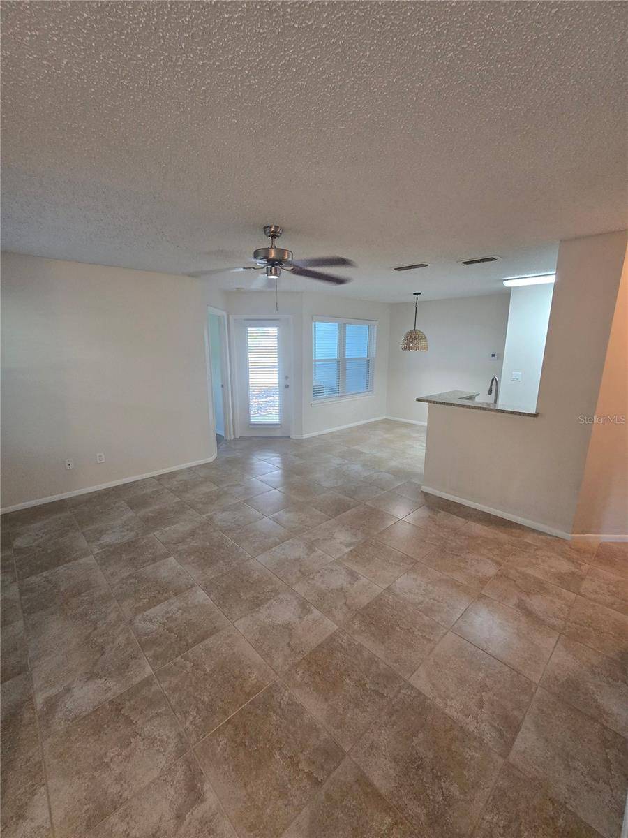 2577 GRASSY POINT DR #105, Lake Mary, FL 32746