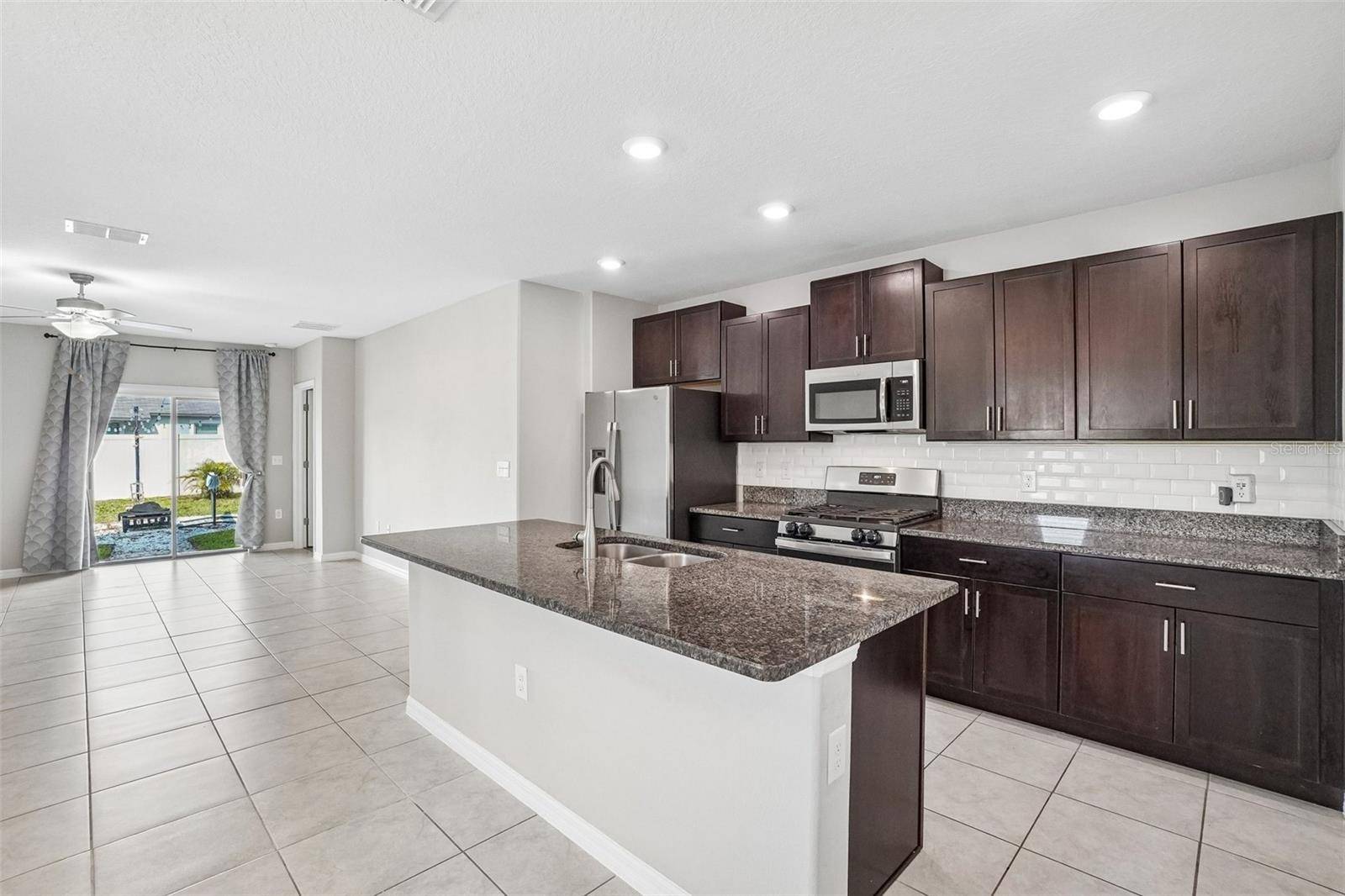 9663 CHANNING HILL DR, Sun City Center, FL 33573