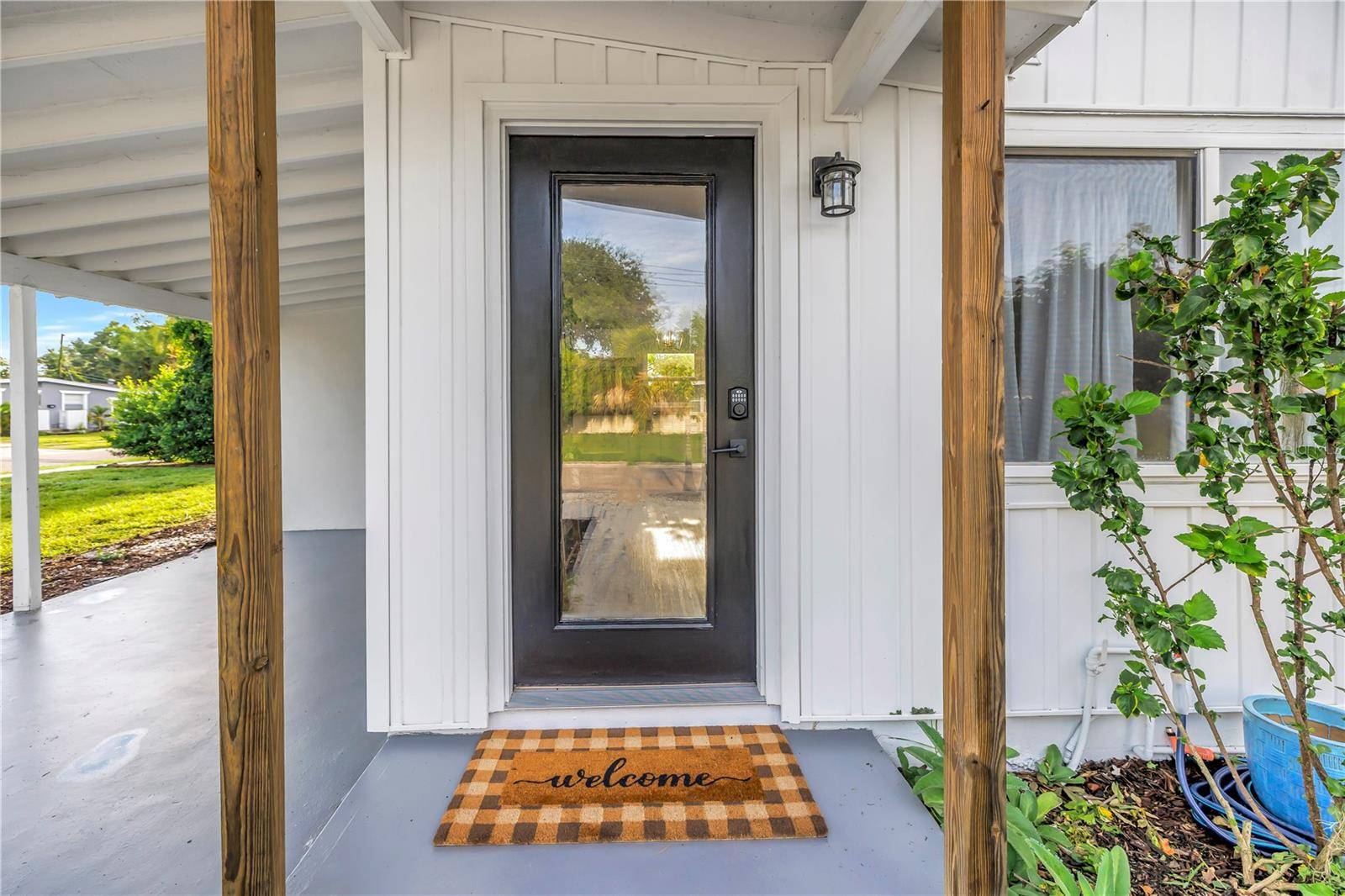 2400 46TH ST S, St Petersburg, FL 33711