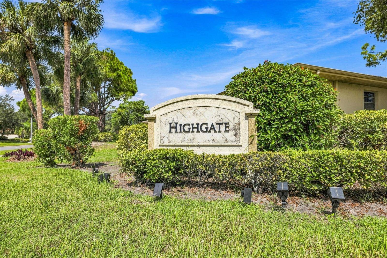 2202 HIGHCLERE CIR #2202, Sun City Center, FL 33573