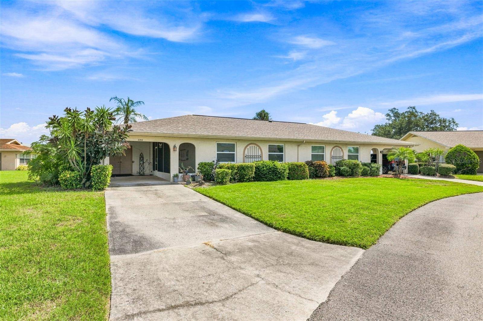 2202 HIGHCLERE CIR #2202, Sun City Center, FL 33573