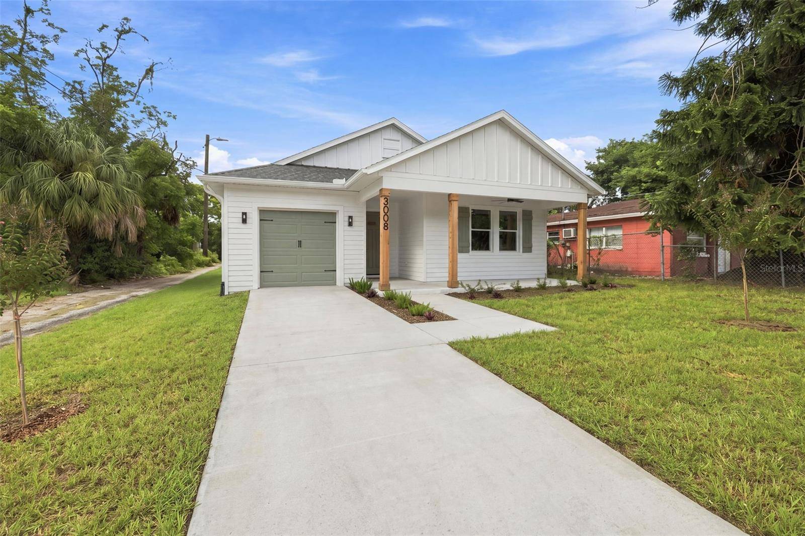 3008 E OSBORNE AVE, Tampa, FL 33610