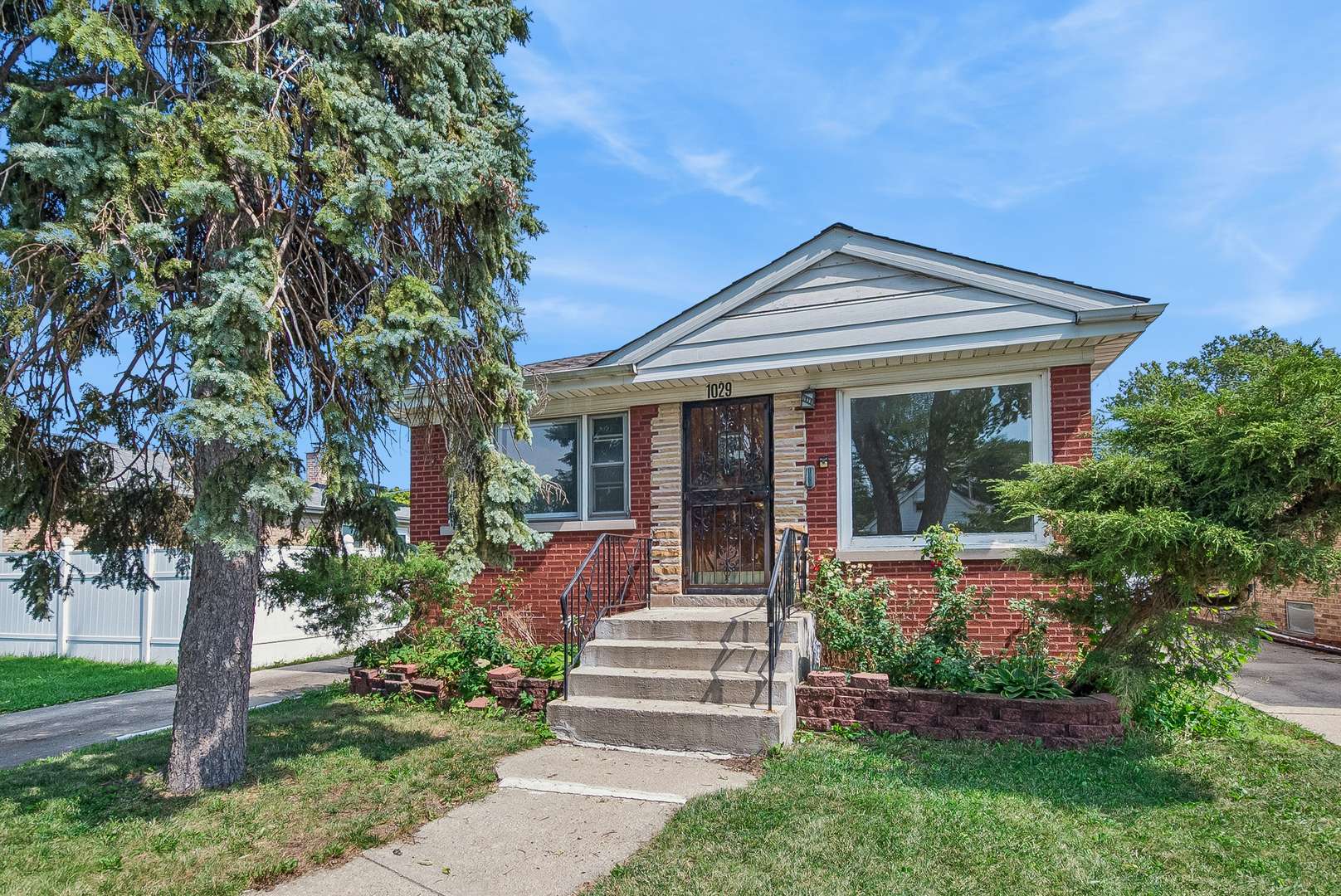 1029 Eastern AVE, Bellwood, IL 60104