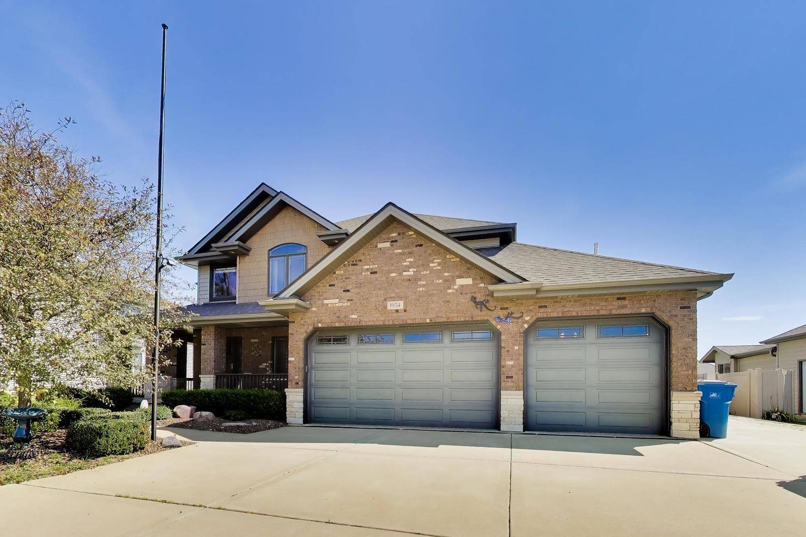 1954 Flagstone AVE, Bourbonnais, IL 60914